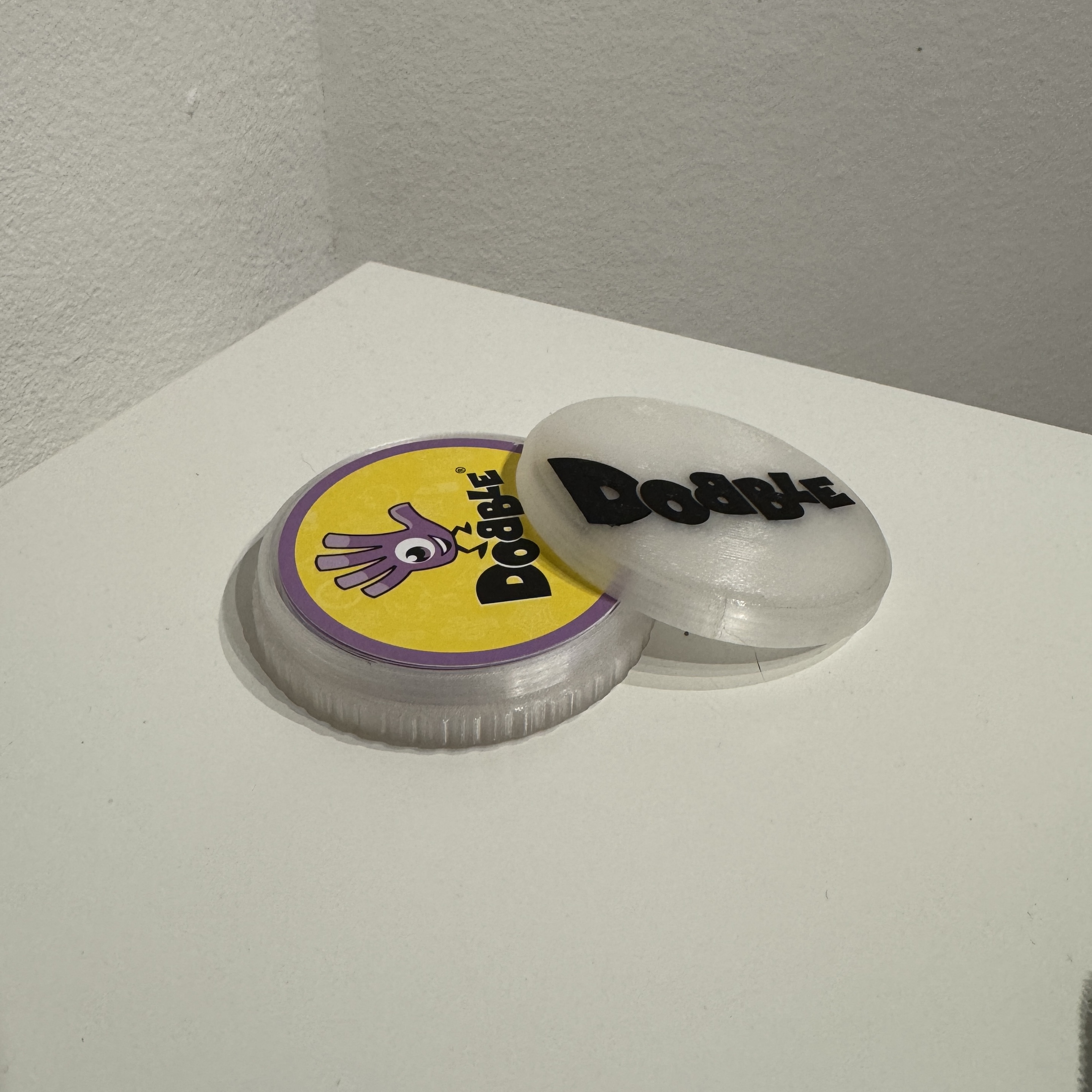 Dobble/Spot it Case