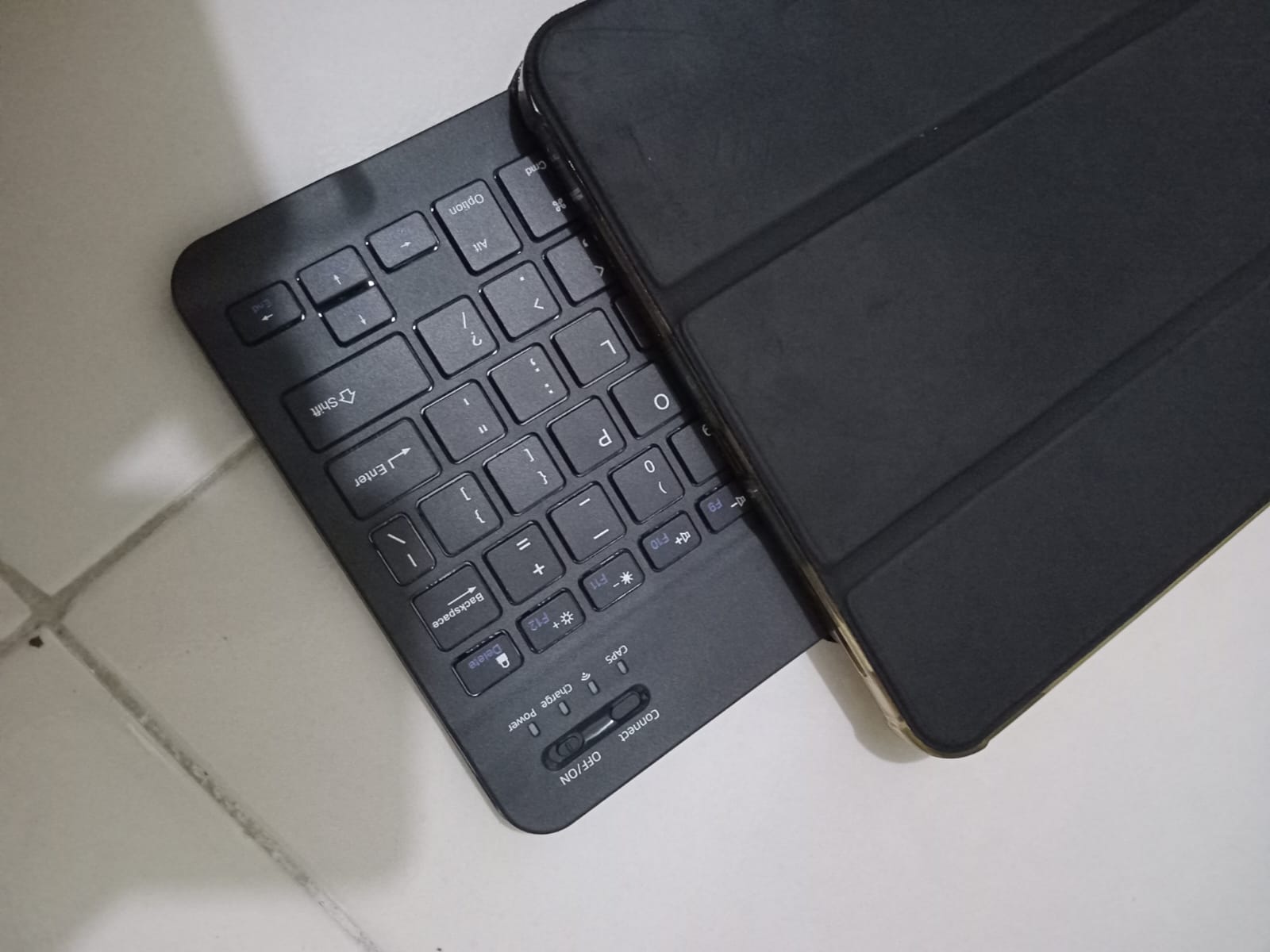 Ipad Case Extension for Bluetooth keyboard