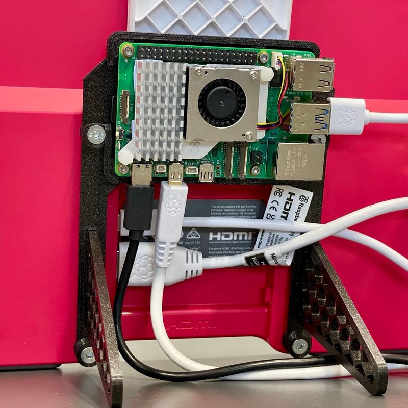 Raspberry Pi Monitor Stand by Rakoon Design | Download free STL model ...