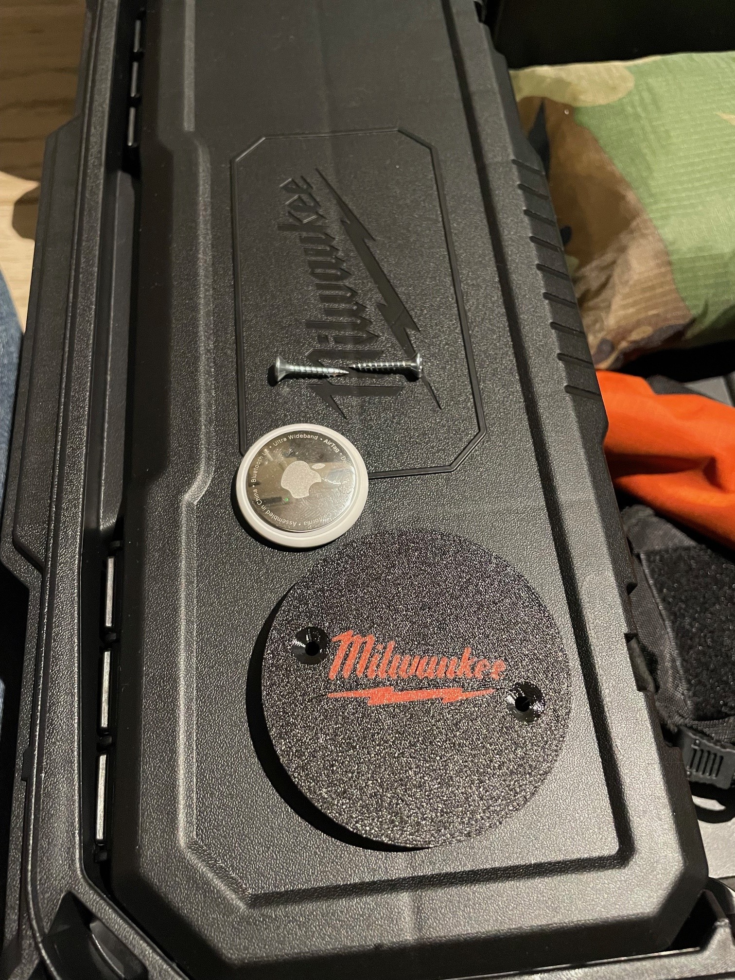 MILWAUKEE PACKOUT airtag holder