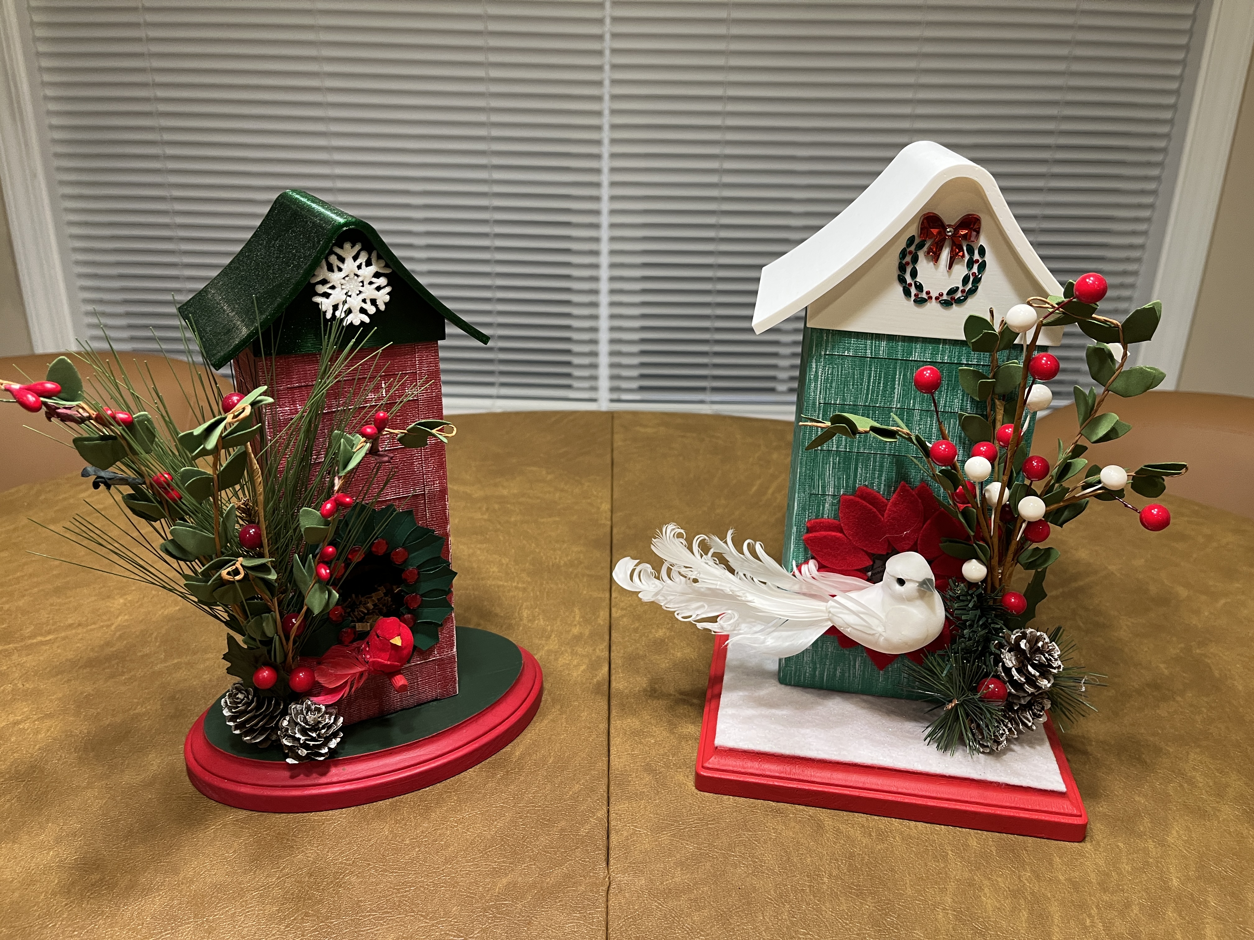 Craft Birdhouse Roofs