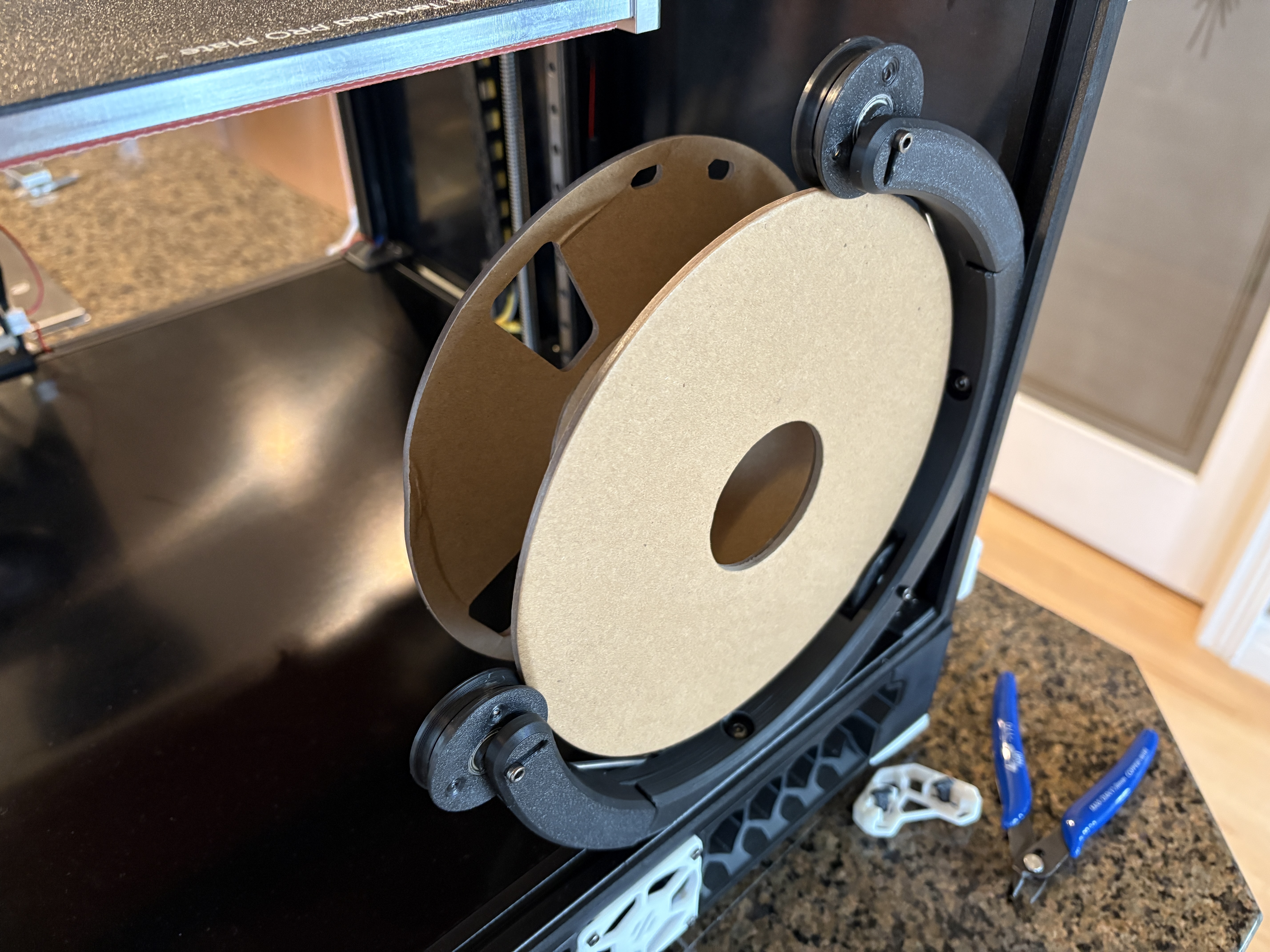 Spring Loaded Internal Spool Holder