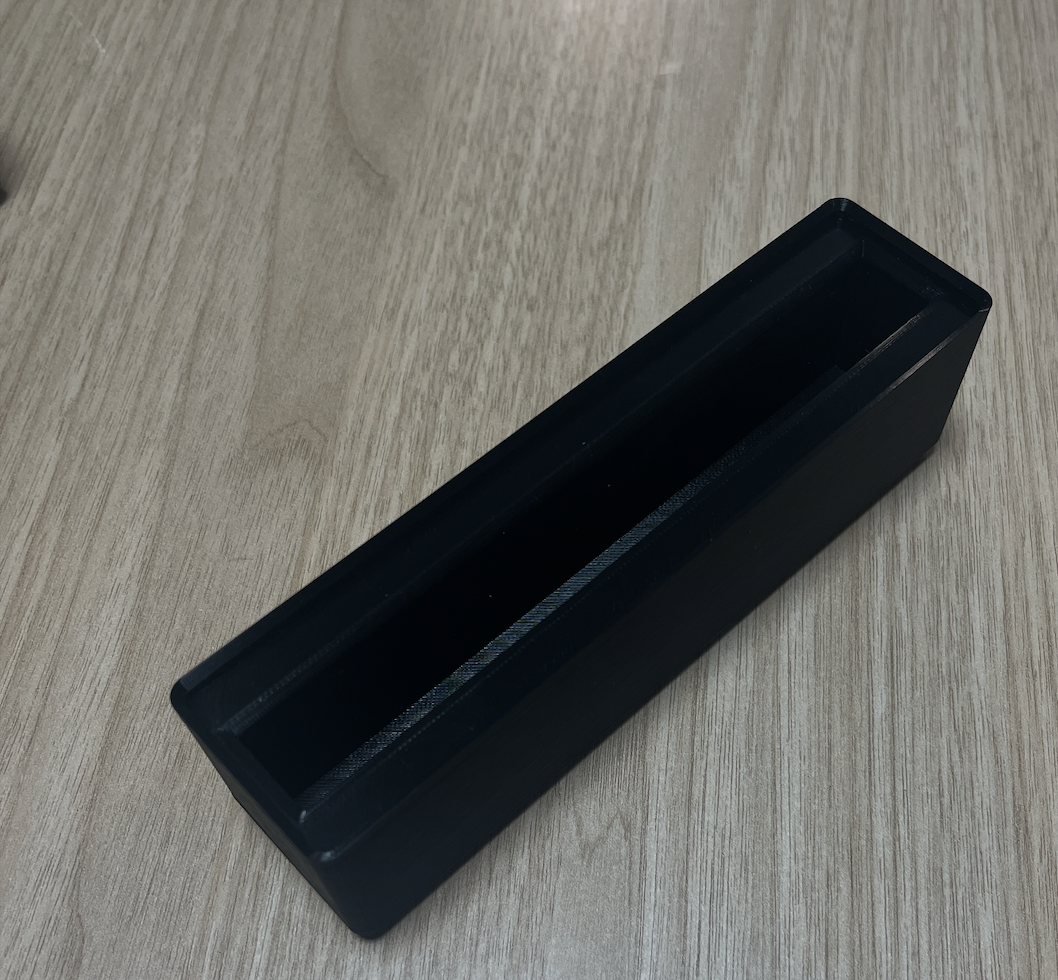 Battery organizer (for auxiliary batteries)