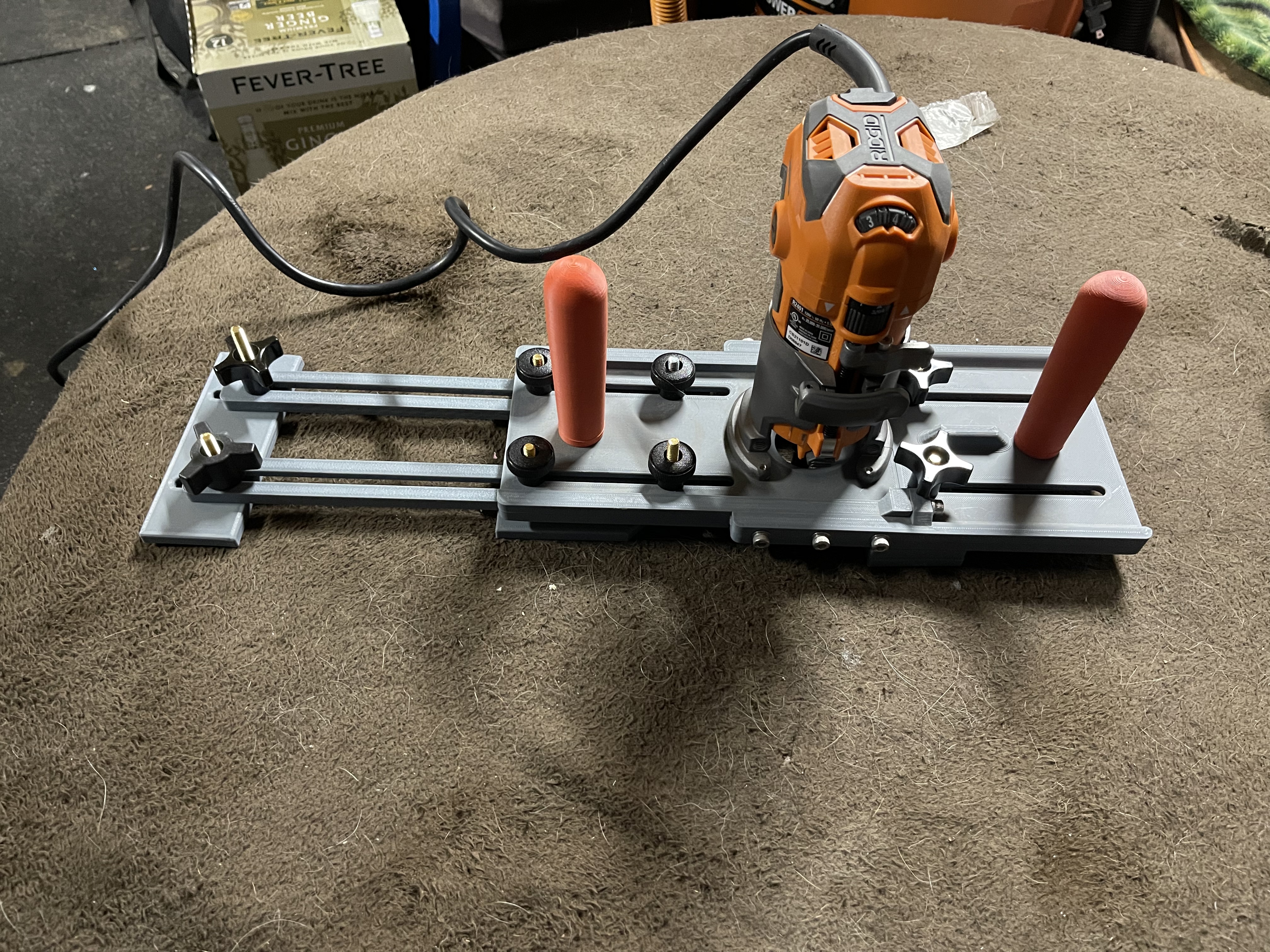 Palm Router Jig