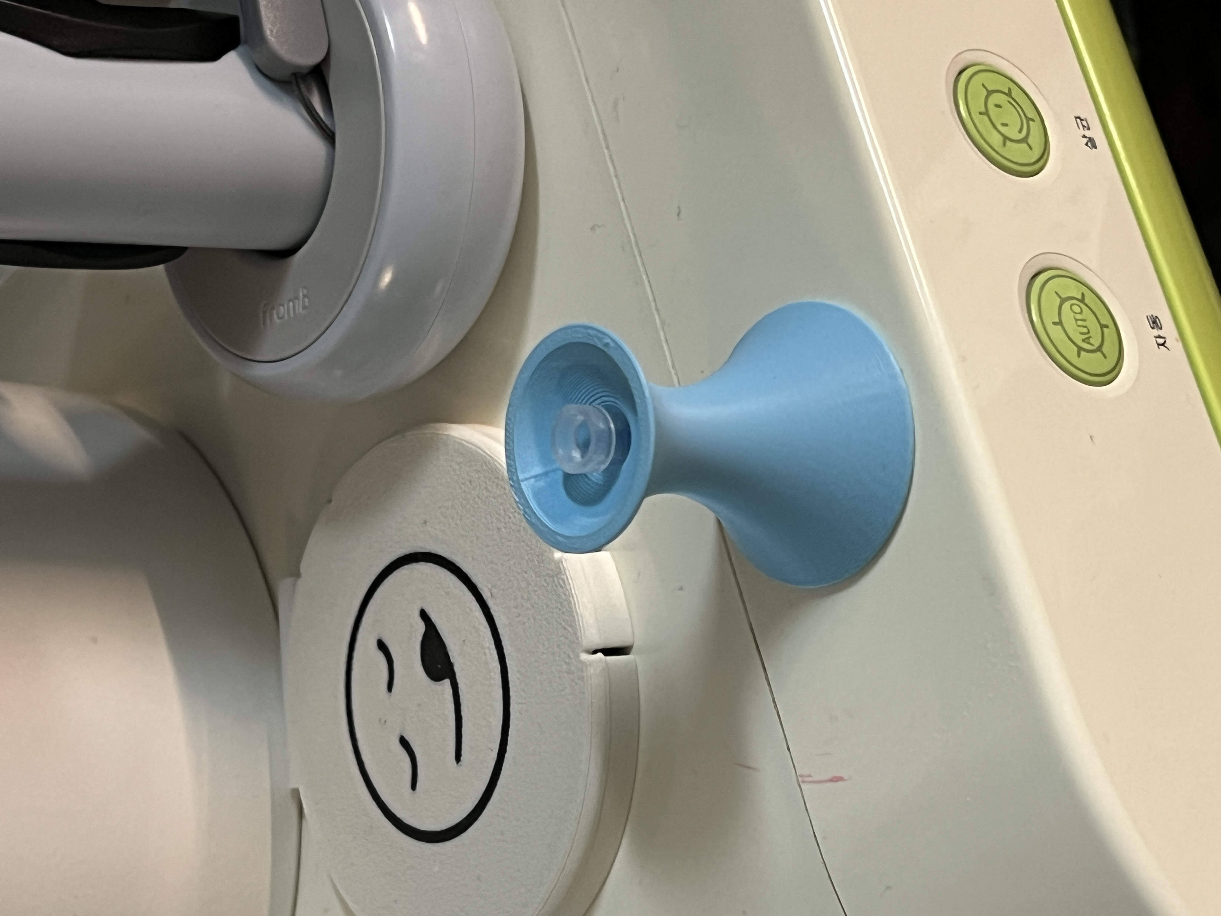 Miniatura 2 do modelo 3D Simple Needle Recapping Device.