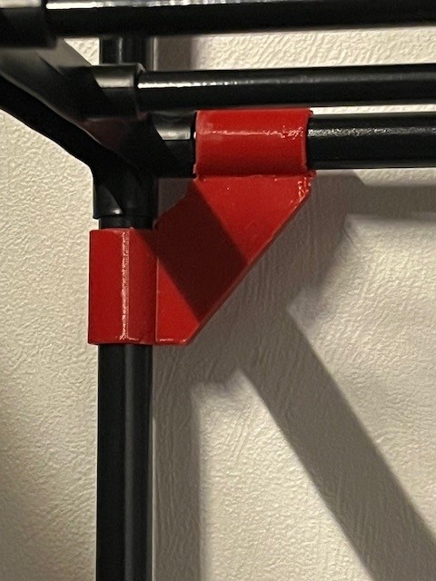 Tube shelf stabilizer