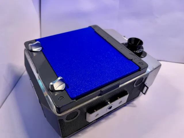 Mamiya Press Back Cover