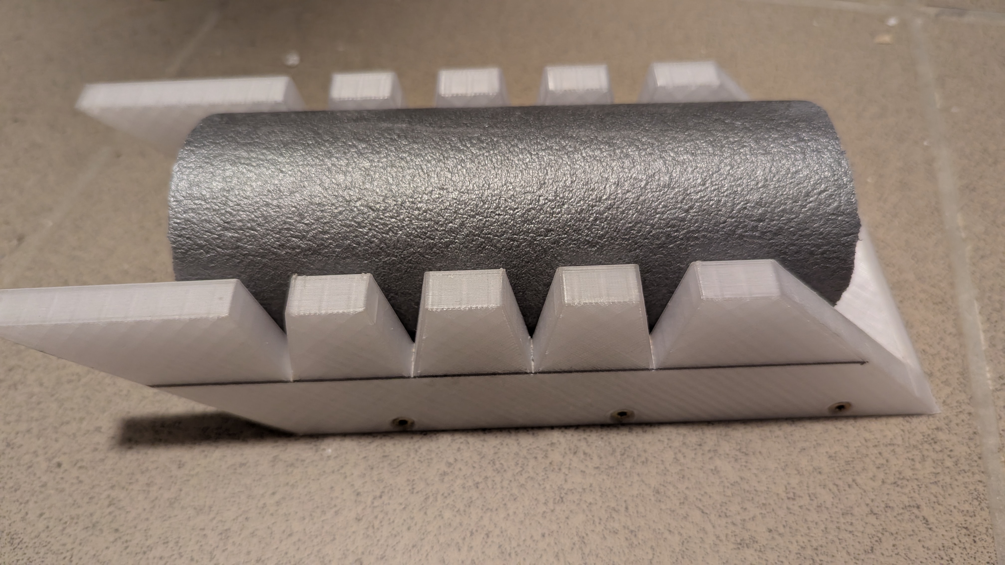 Pipe insulation cutting tool