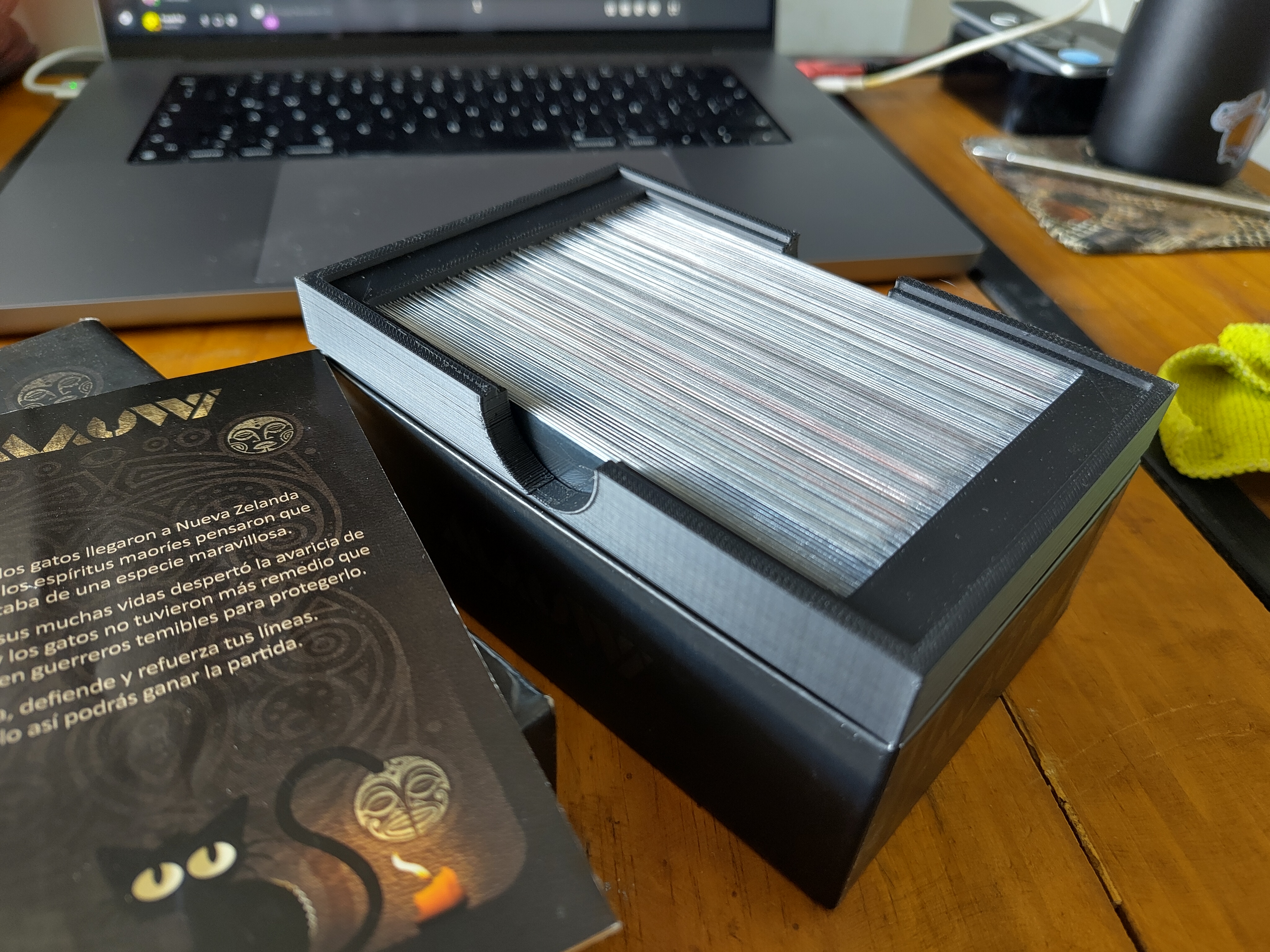 Mauwi boardgame insert for premium sleeves