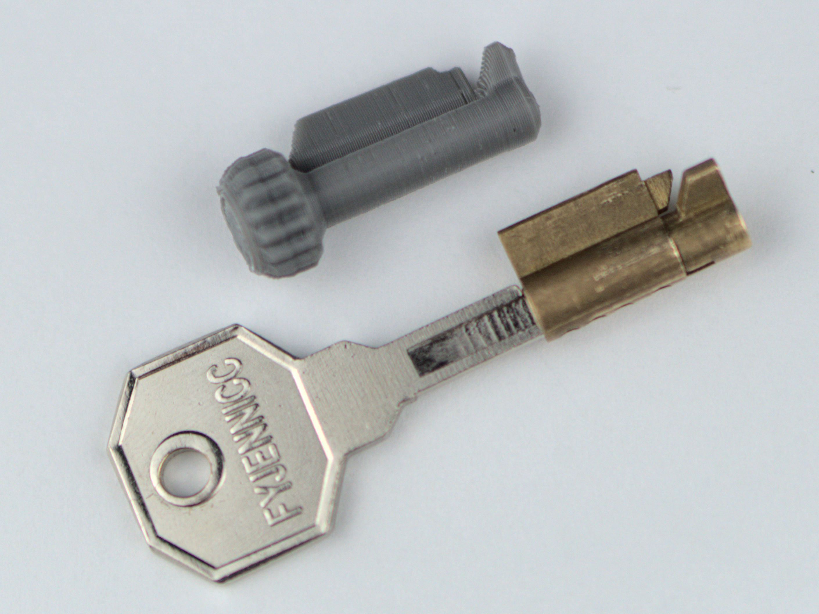 ME/2-compatible TwistLock