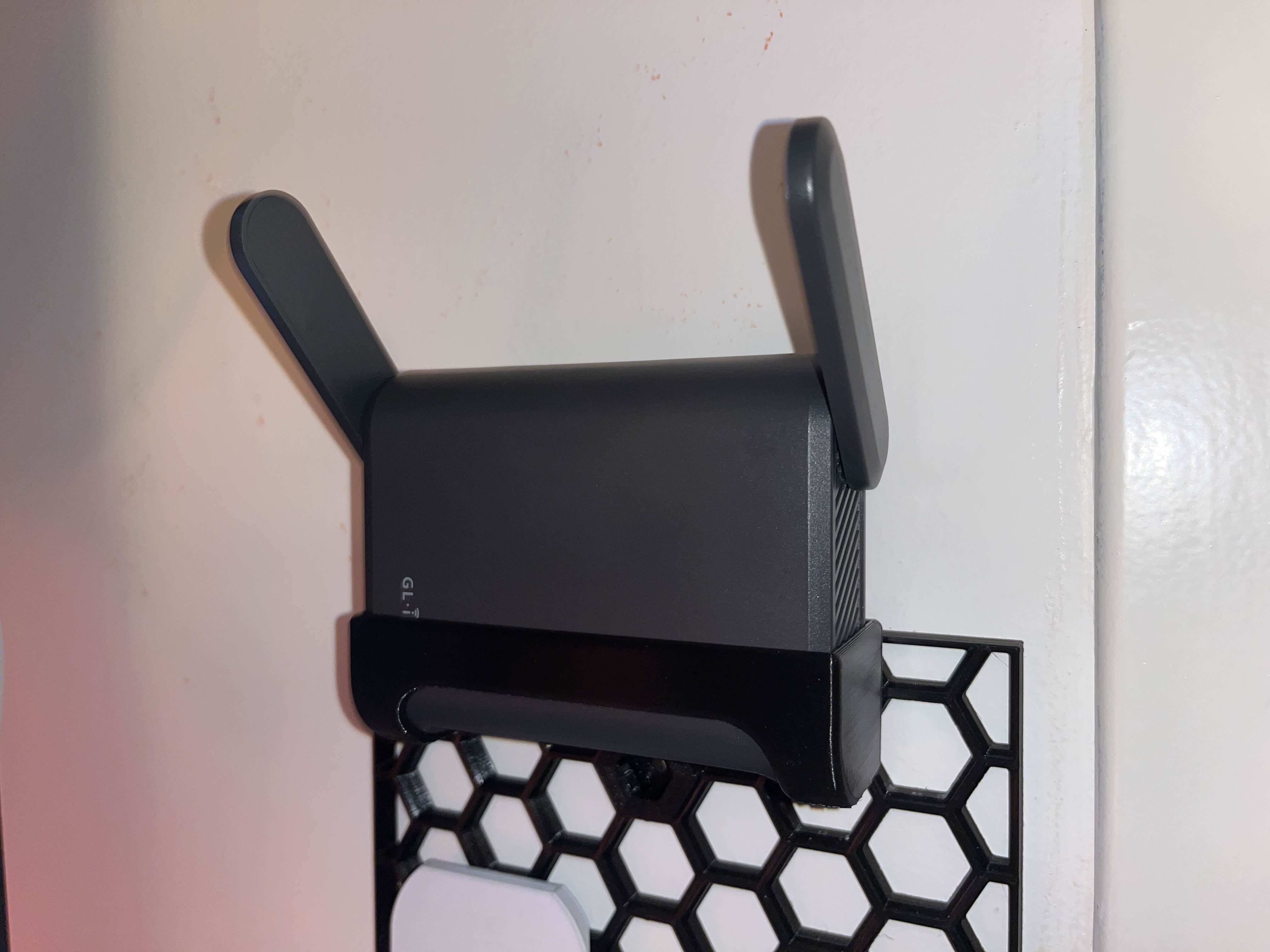 GL iNet GL-MT1300 / GL-A1300 bracket (with HSW)