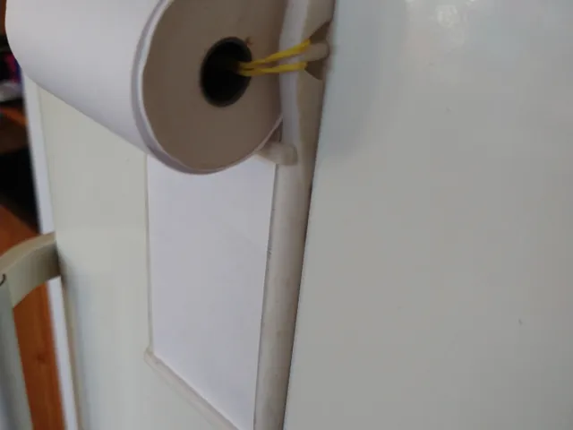 Fridge List - Kassenrollenhalter für den Kühlschrank