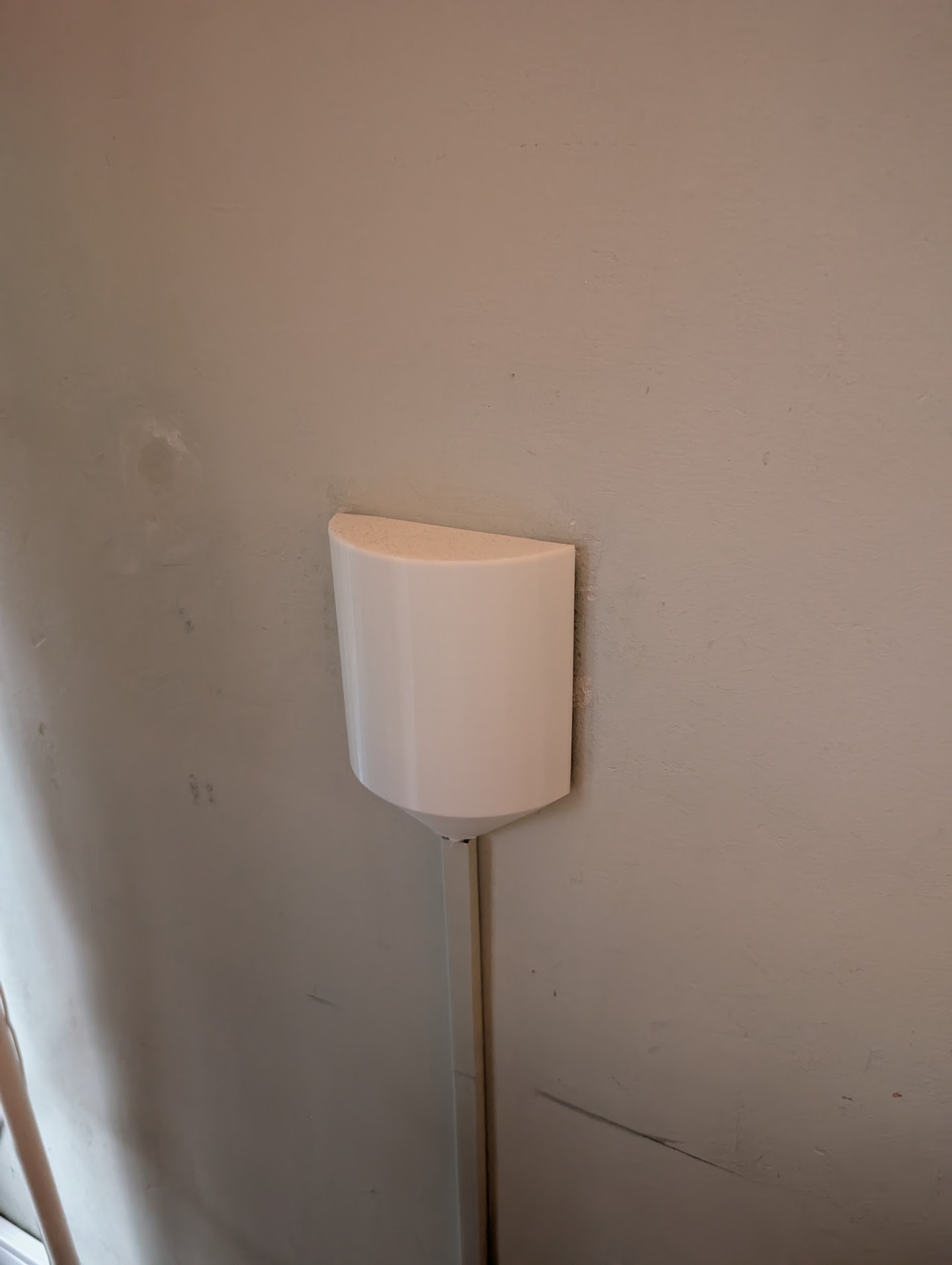 Socket cover (for toddlers)
