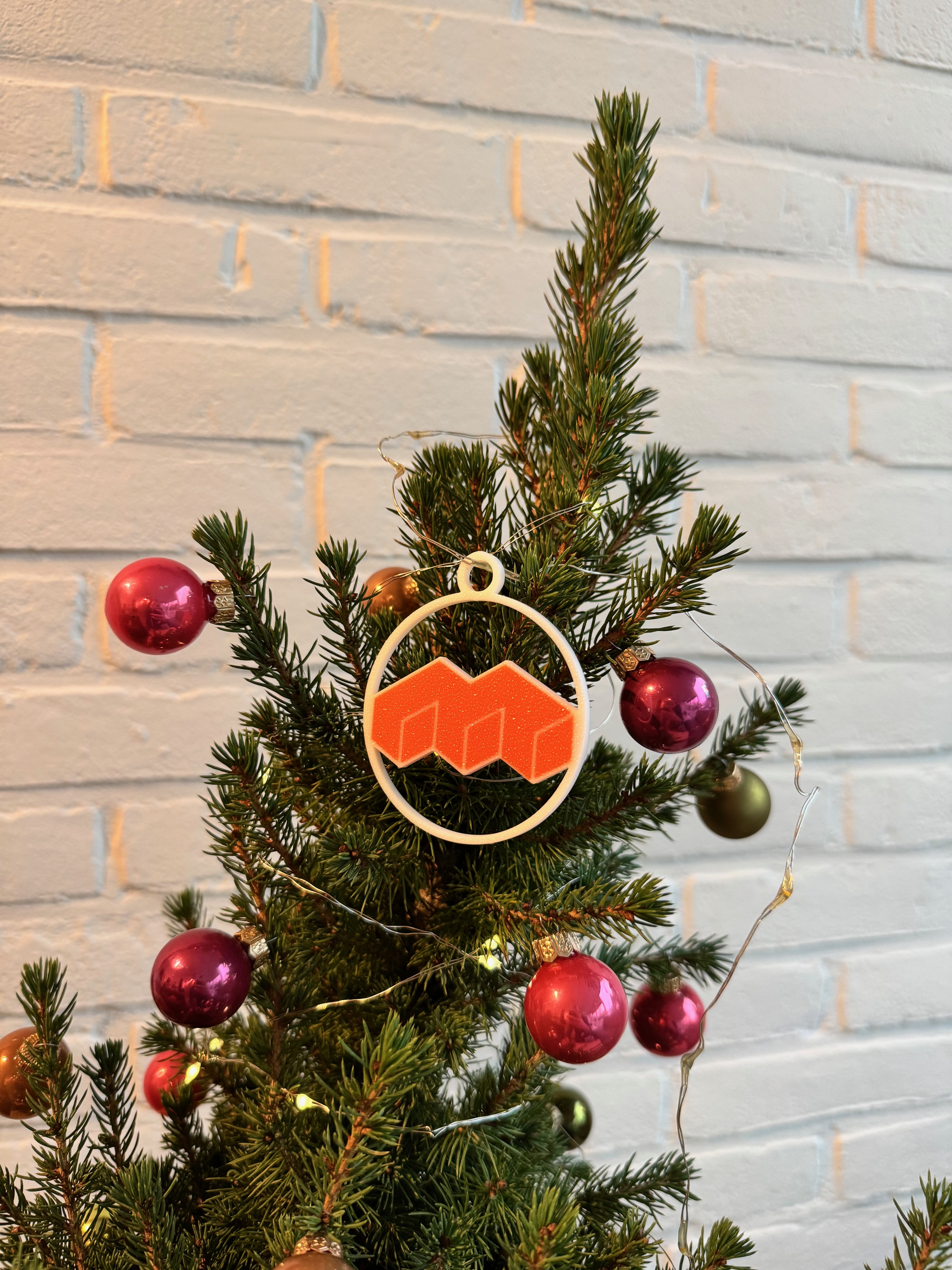 Mage OS Christmas ornament