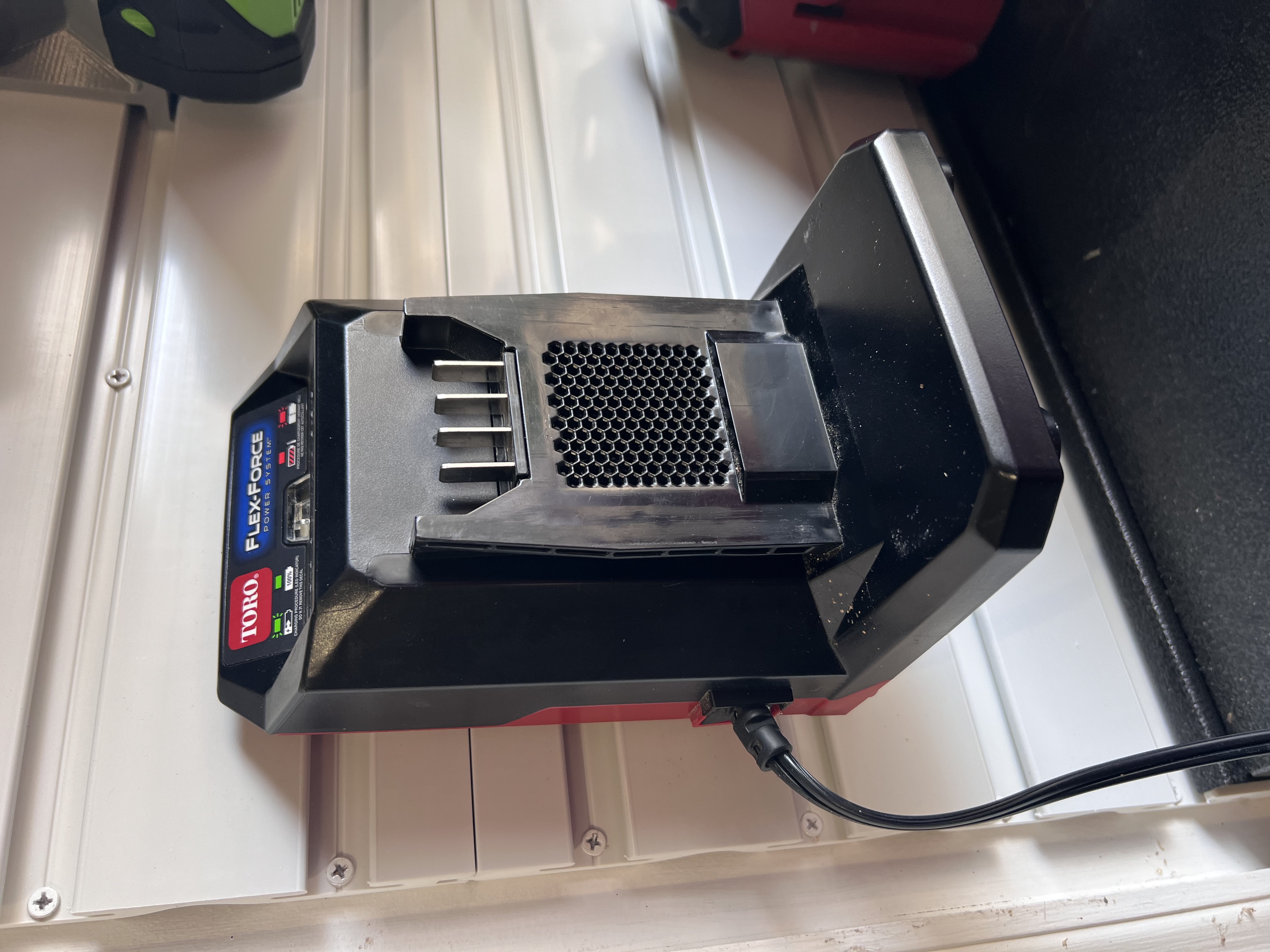 Toro Flex-Force 60V Charger Gladiator Mount