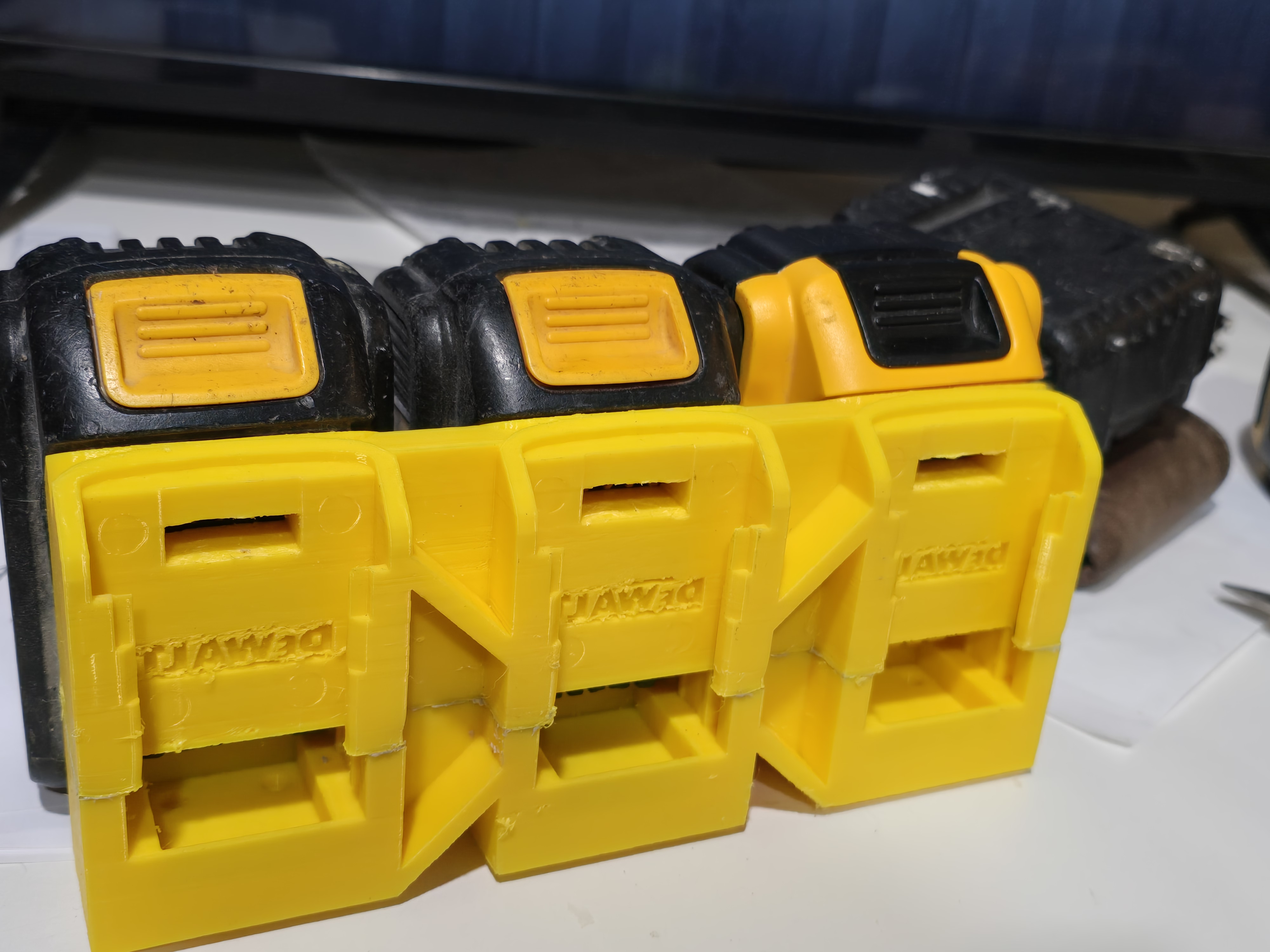 DeWalt Battery 6 pack mount for tool box