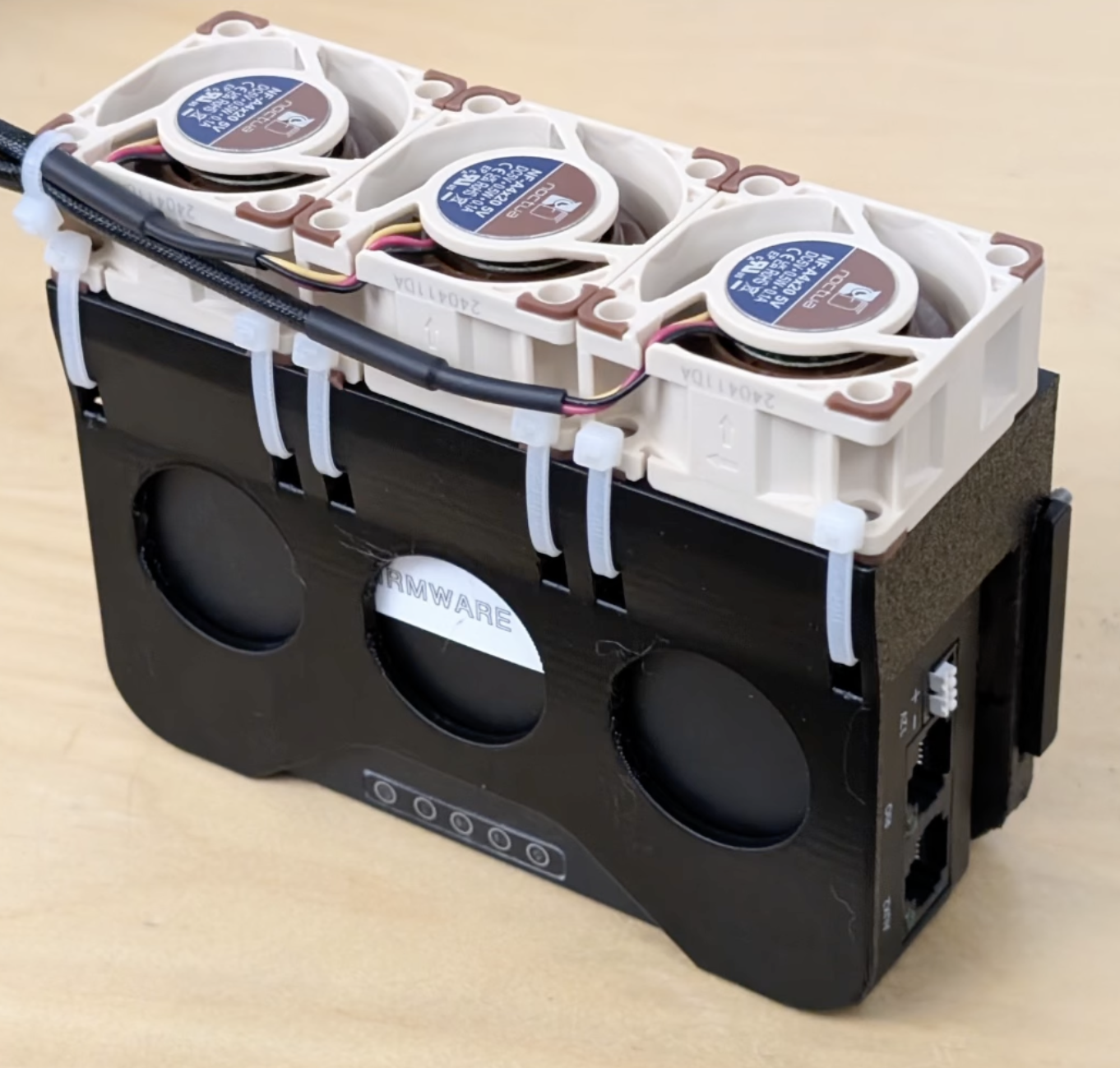 FRC Vivid Hosting VH-109 Wall Mount with Active Cooling Ports