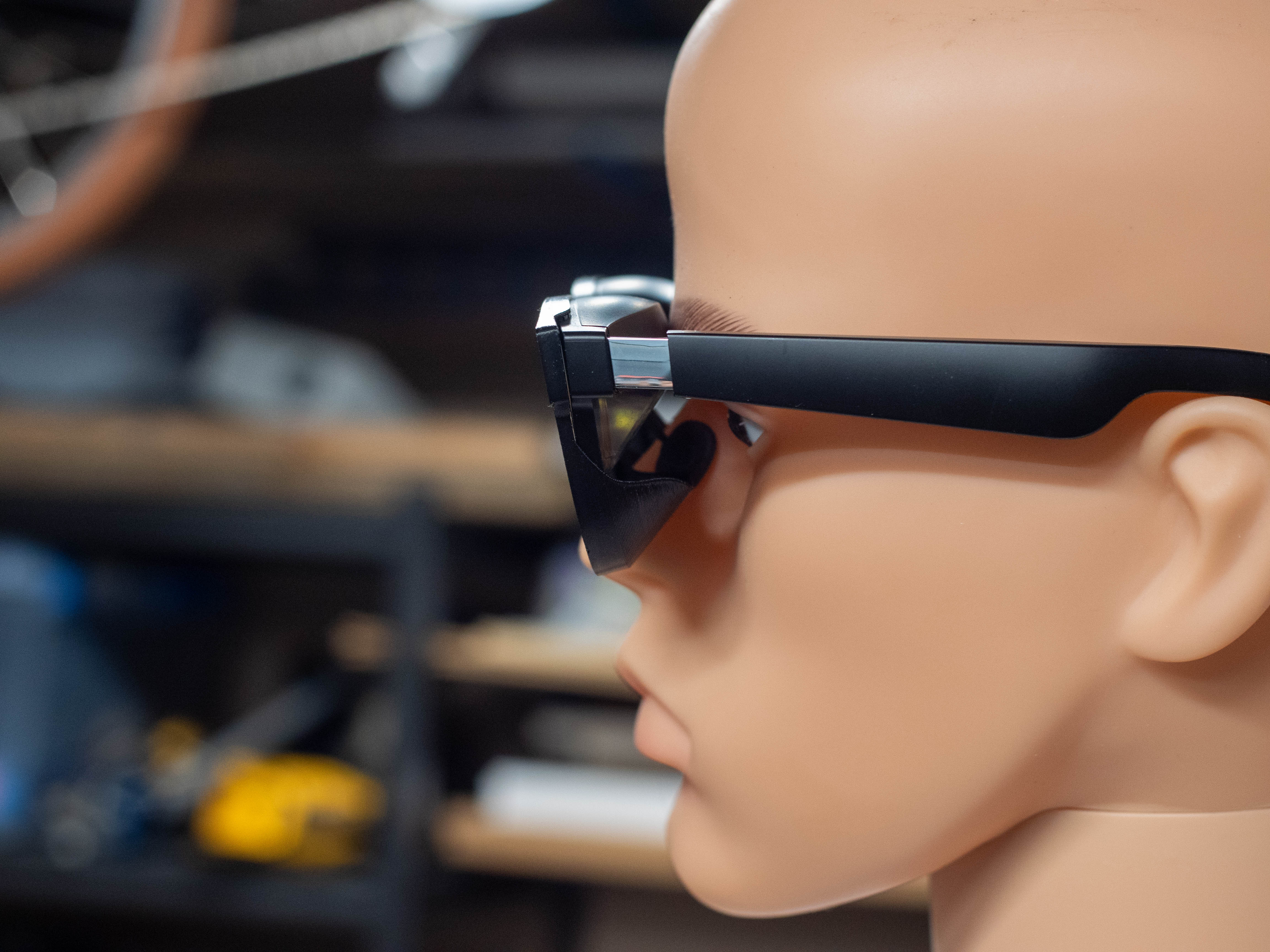 Xreal Air and Air 2 Ultralight reflection blockers by Tyler Gibson ...