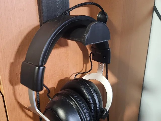 Headphone Holder Wall