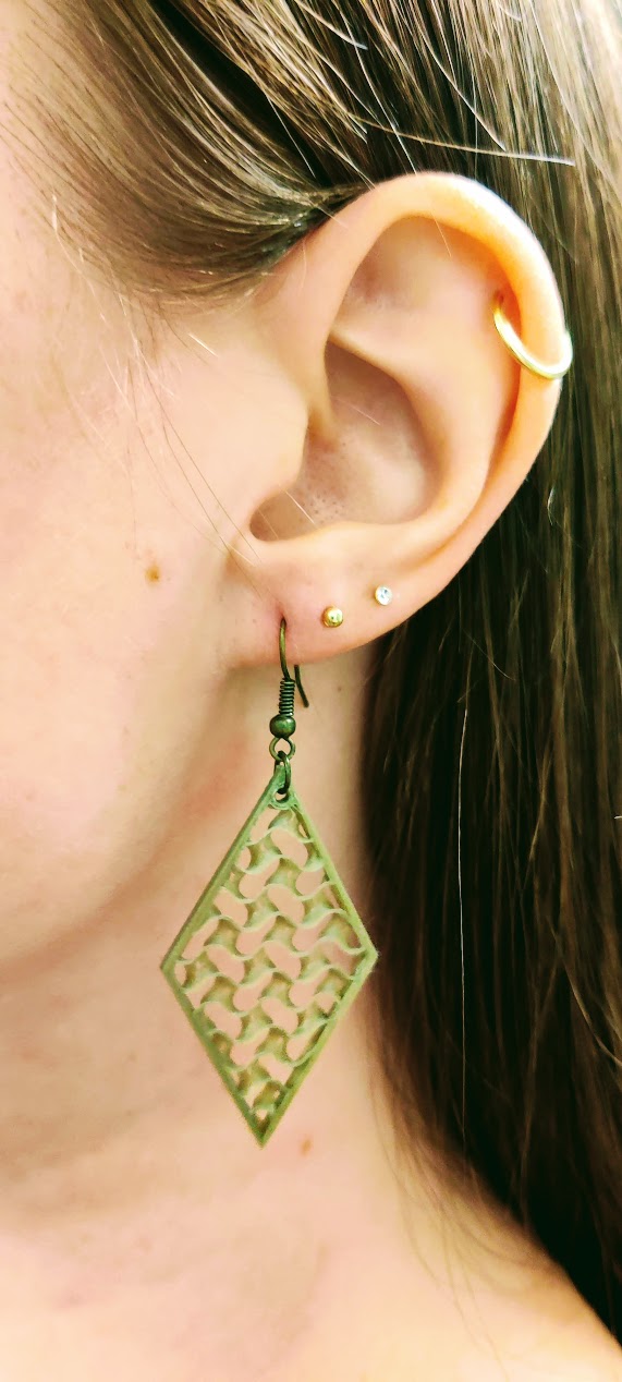 Ear Pendants / Ohranhänger / Earrings