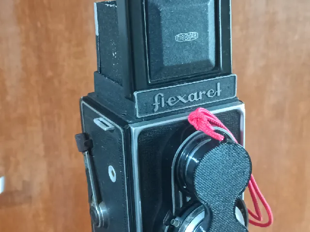 Flexaret III Lens Cap