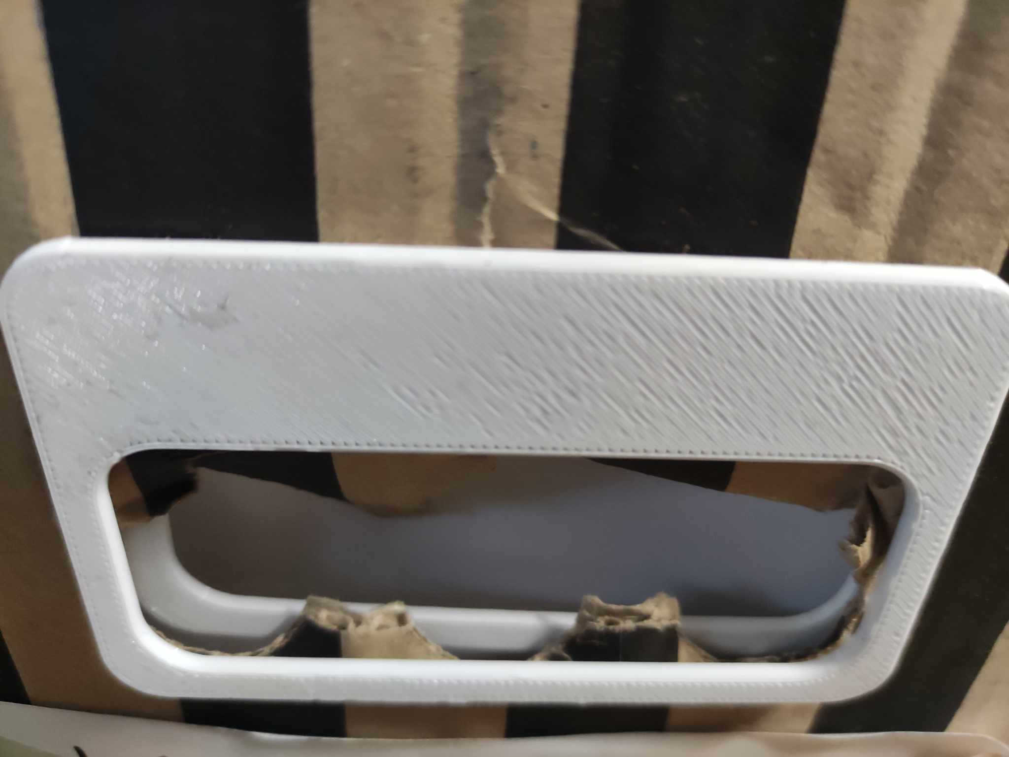 Cardboard handle fix