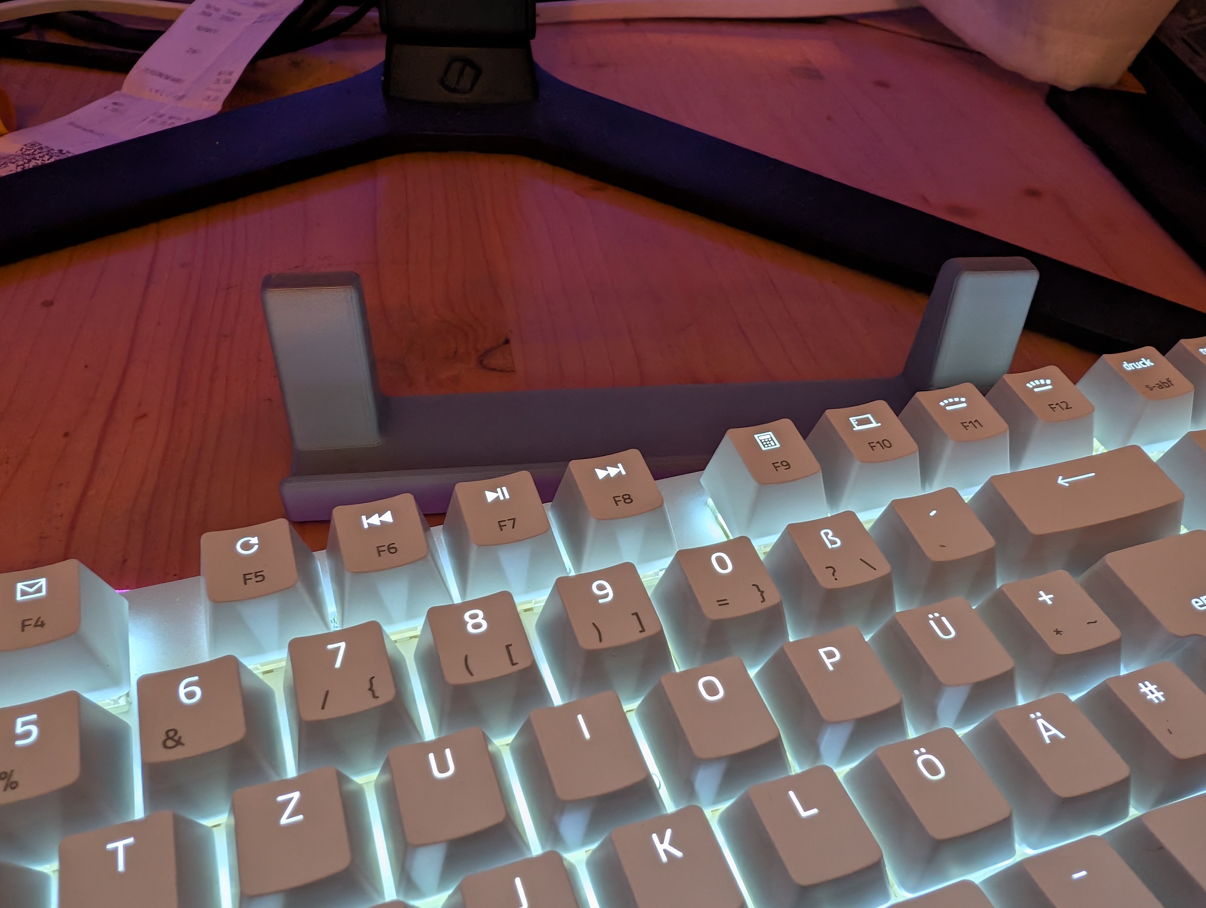 Razor Pro Type Ultra - Keyboard Stand by Tobias Stanzel | Download free ...
