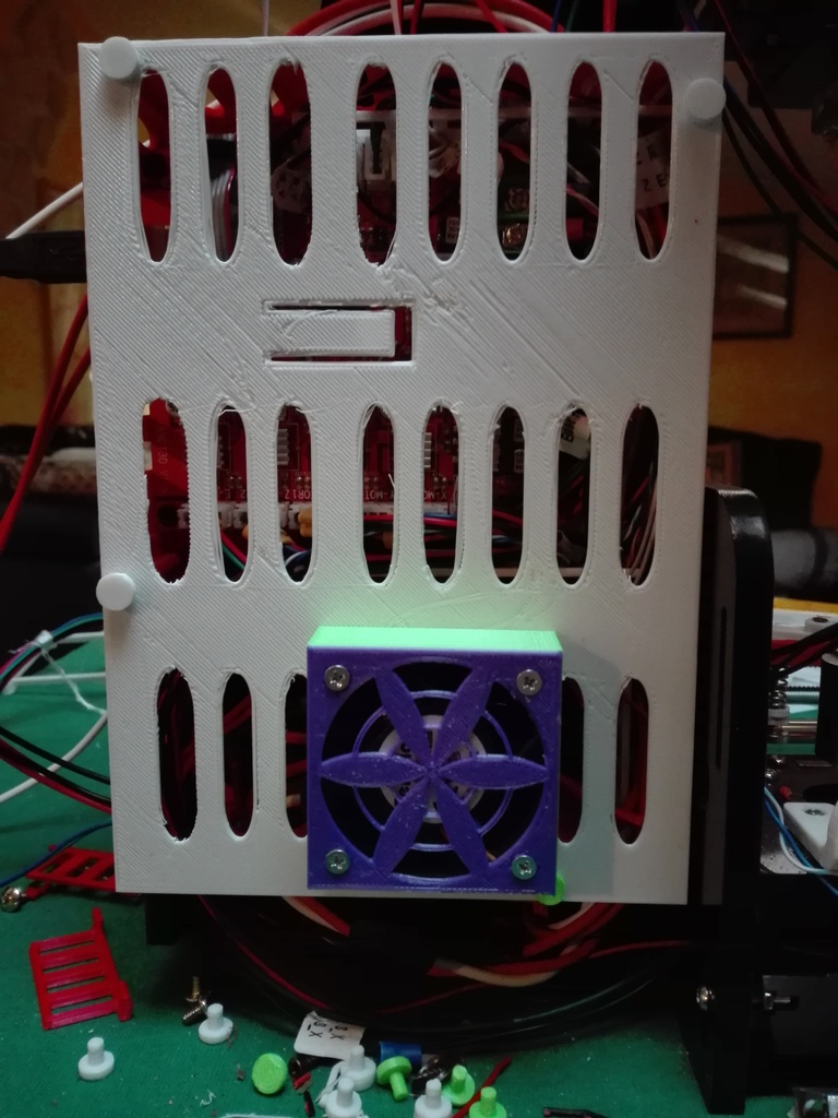 Miniatura 6 do modelo 3D anet a8 electronics case - part 1