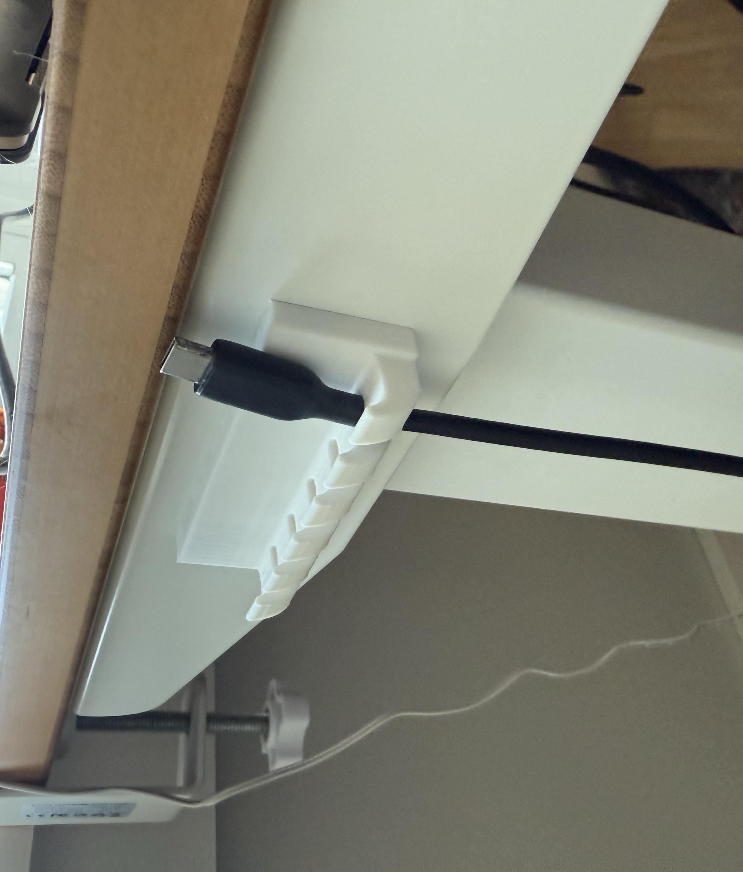 Uplift Standing Desk V2 logo plate USB Cable Holder