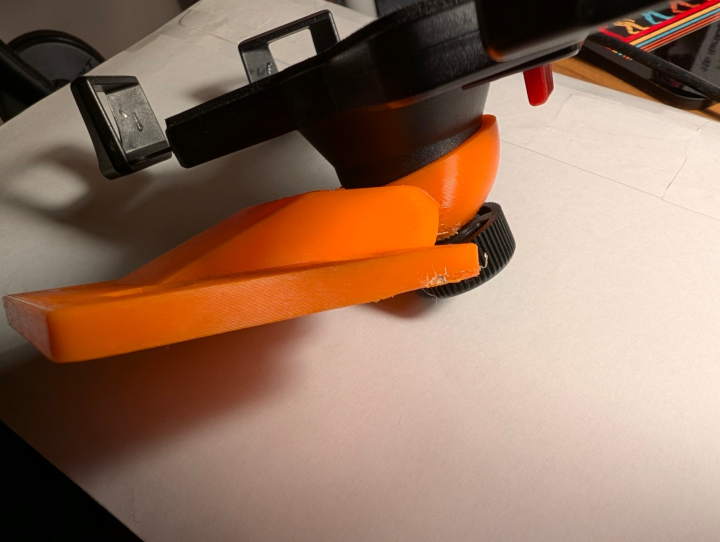 Smartphone holder replacement baseplate 1.1. adjusted angle