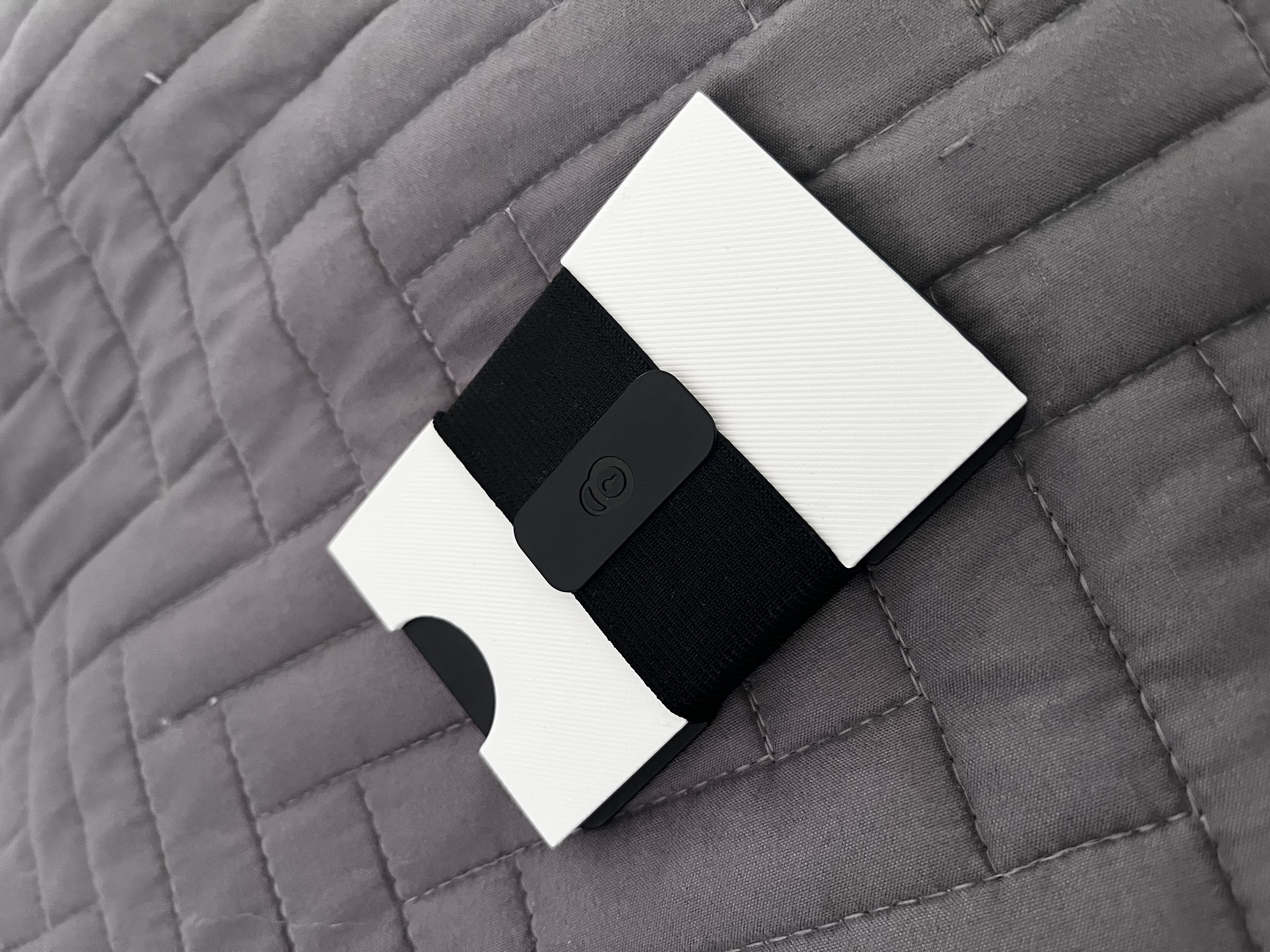 Lockcard Wallet replacement angular style (DIY in description)