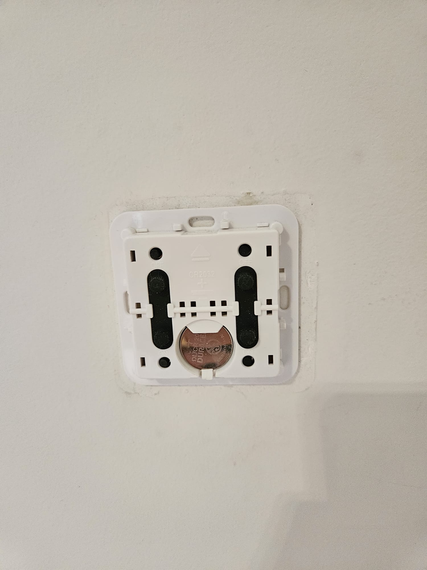 Miniatura 2 do modelo 3D Trust Wireless light switch