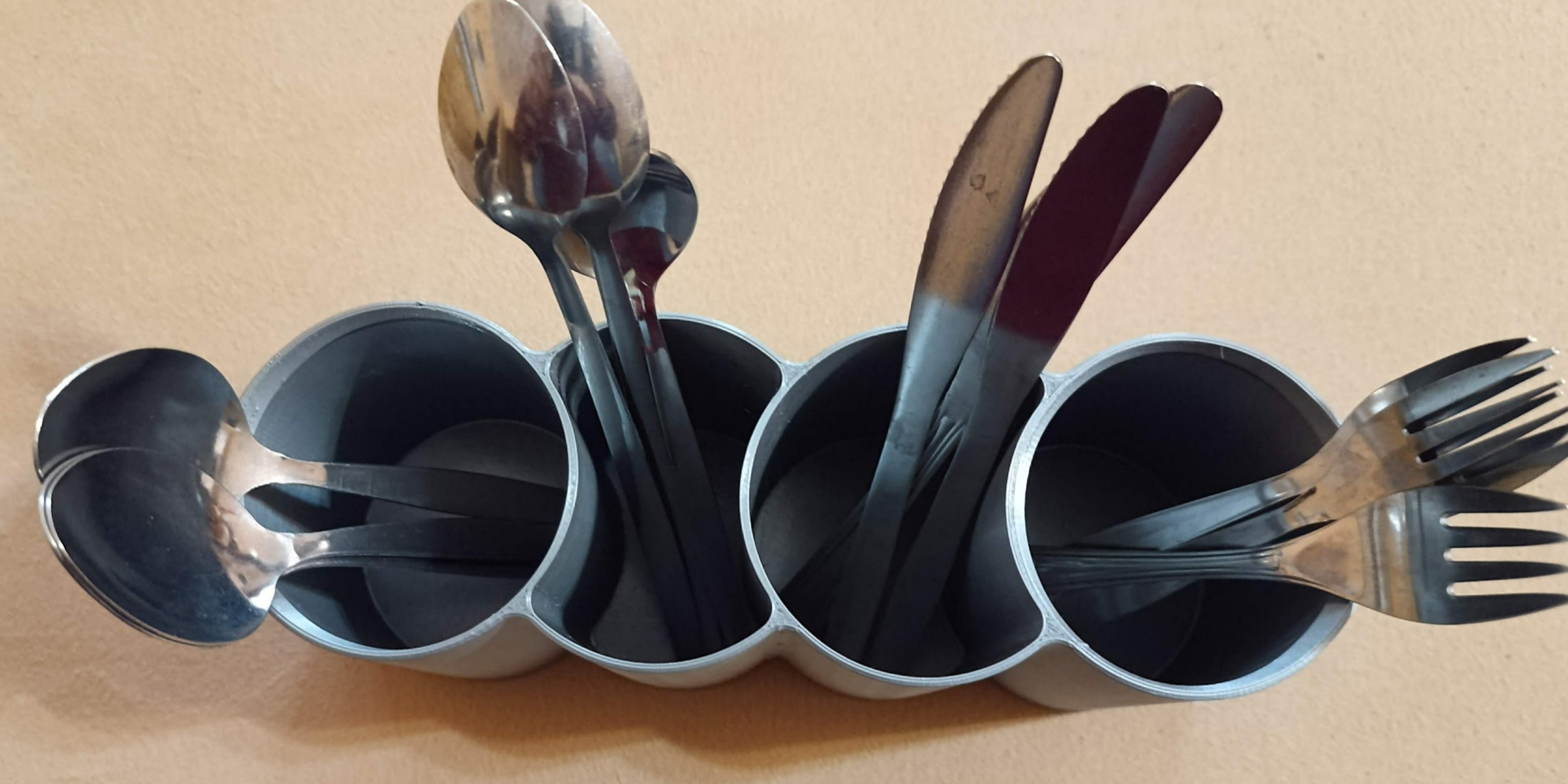 CUTLERY ORGANIZER / STOJAN NA PŘÍBORY