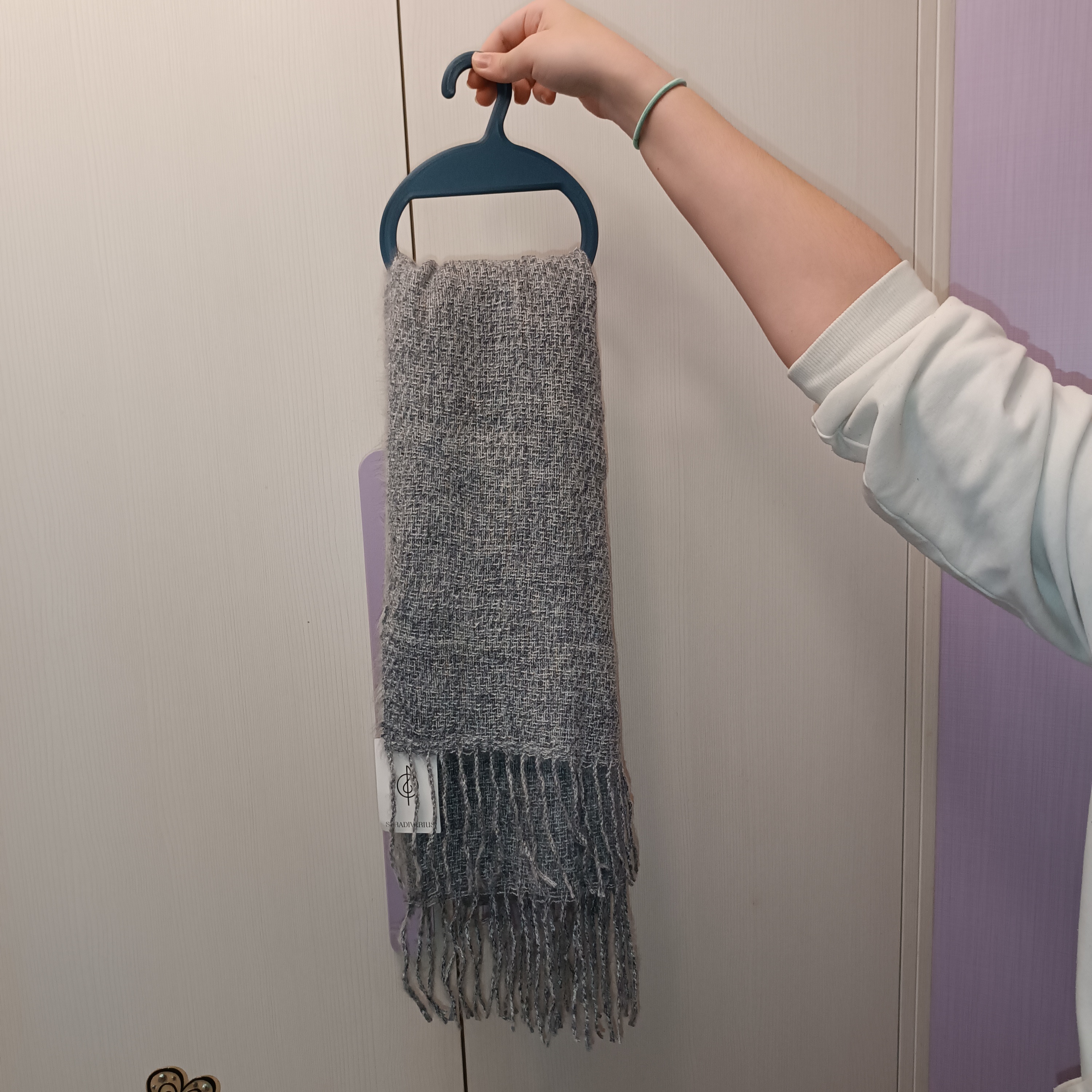 Percha para colgar bufandas