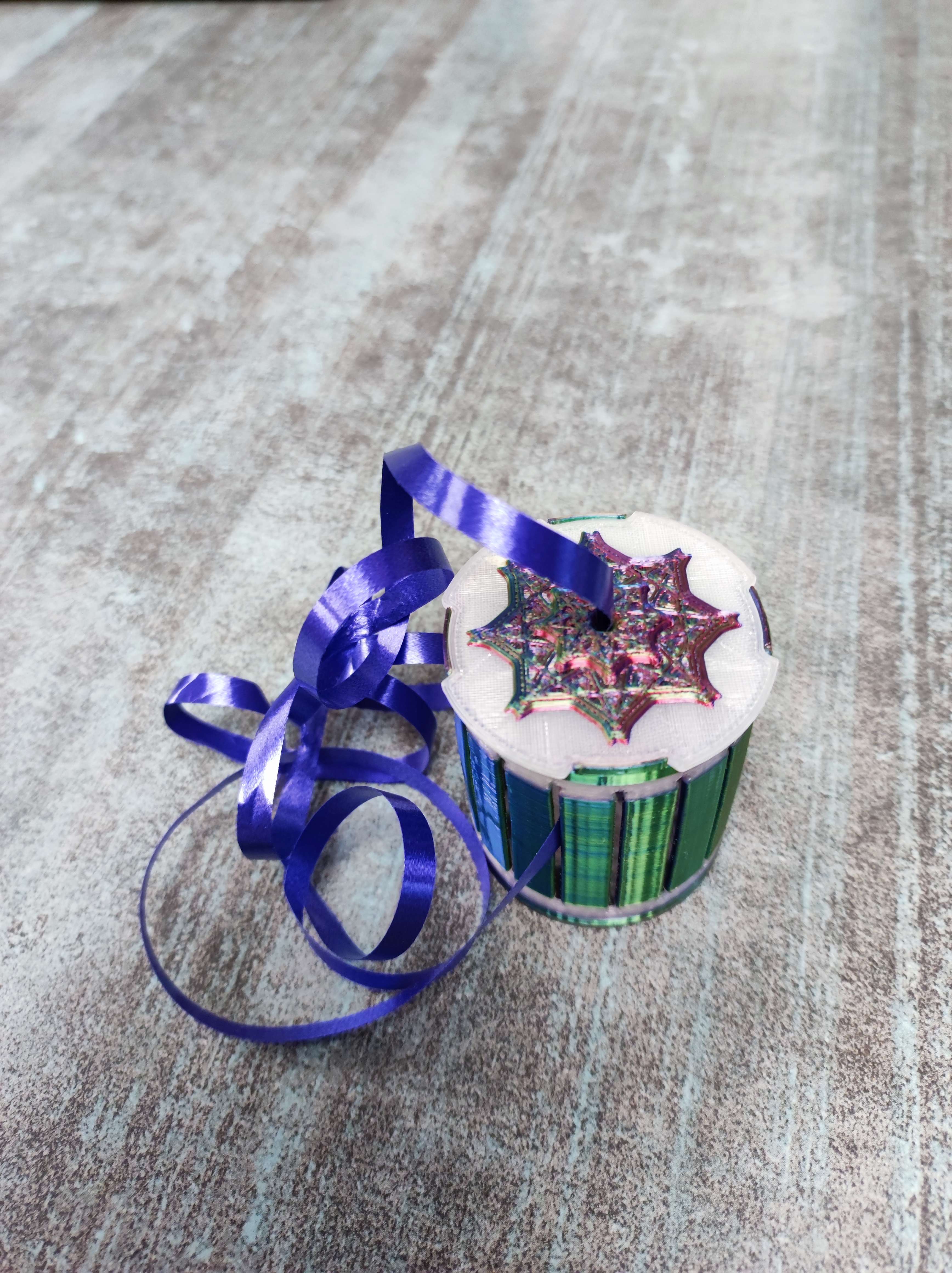 Miniatura 12 do modelo 3D Snowflake ribbon box