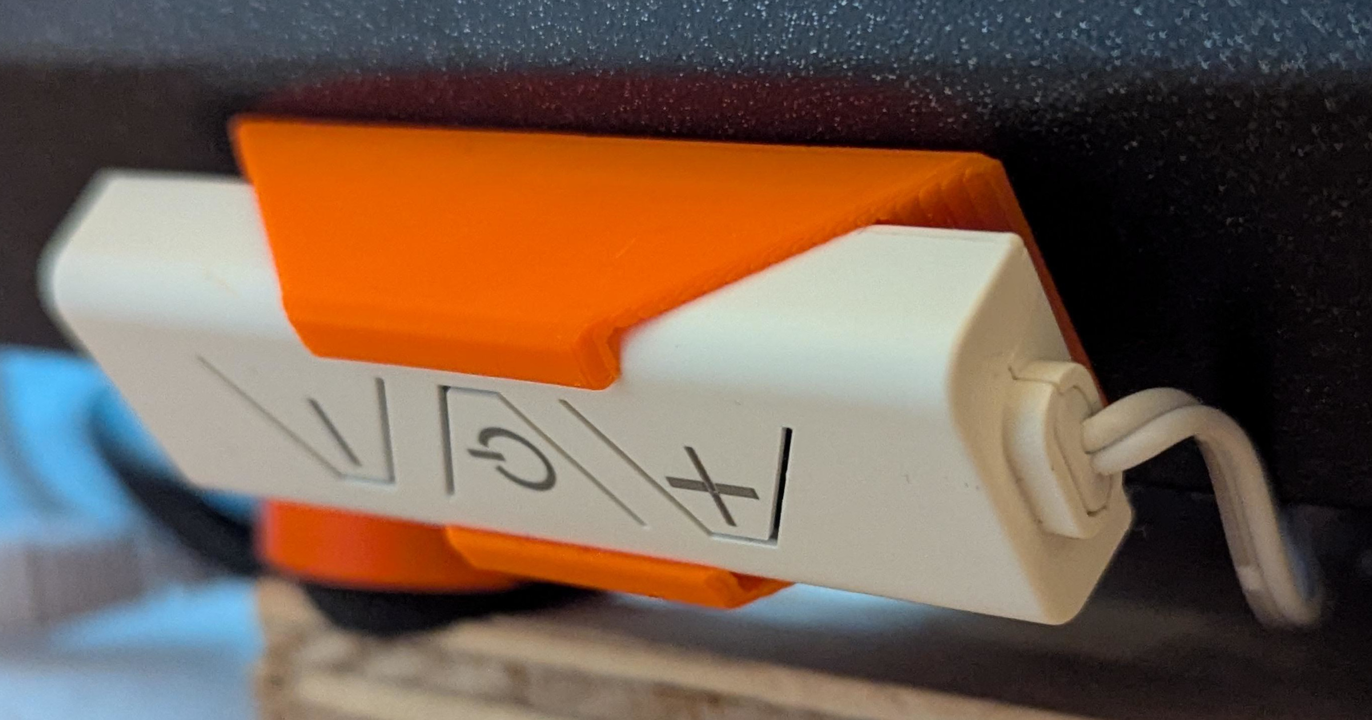 Clamp for LED Strip-Controller by Huemihui