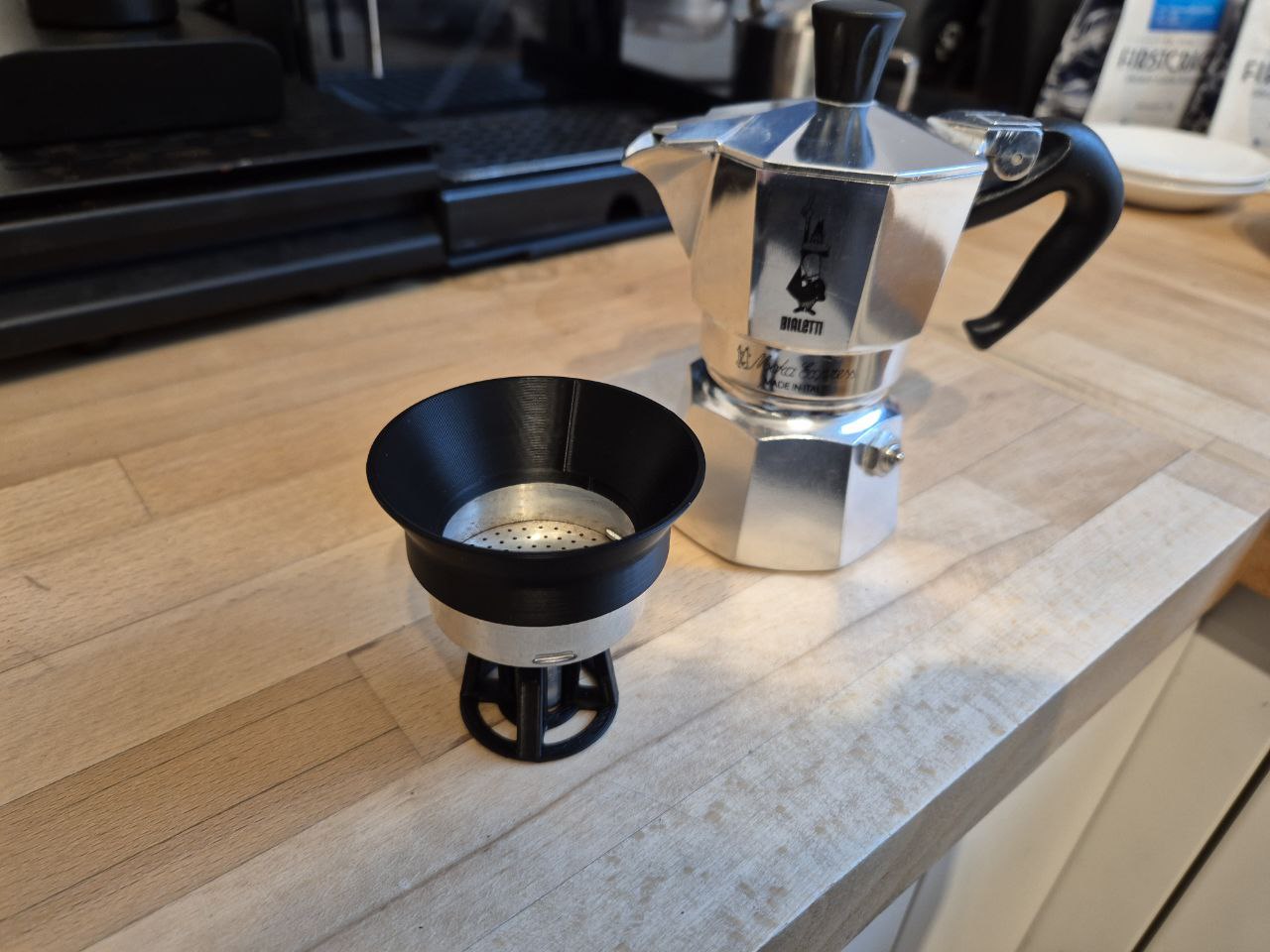 Funnel and Stand for 1 Cup Bialetti Mokka Express — thumbnail 2