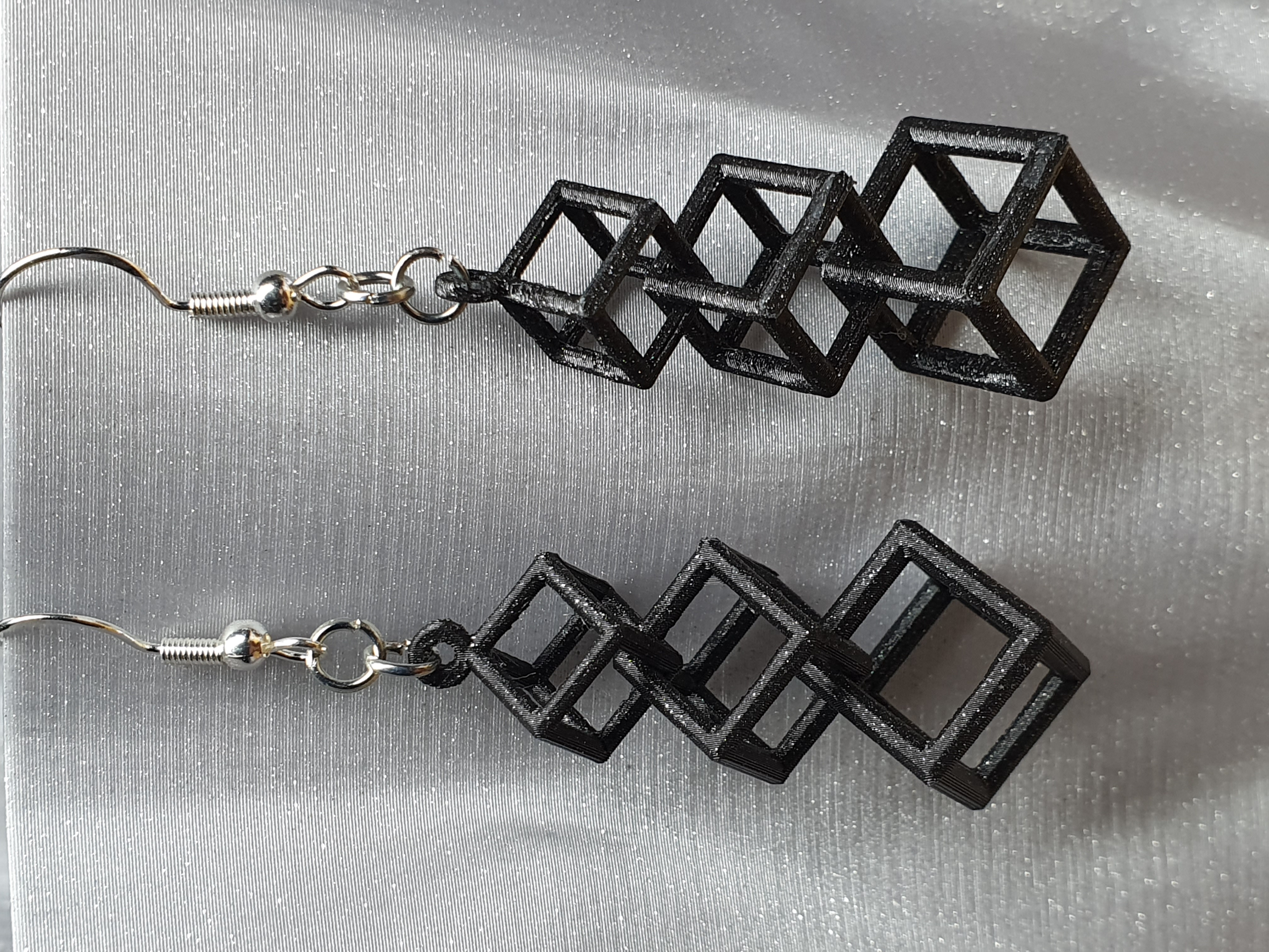 triple cube (ear) hangers — miniatura 3