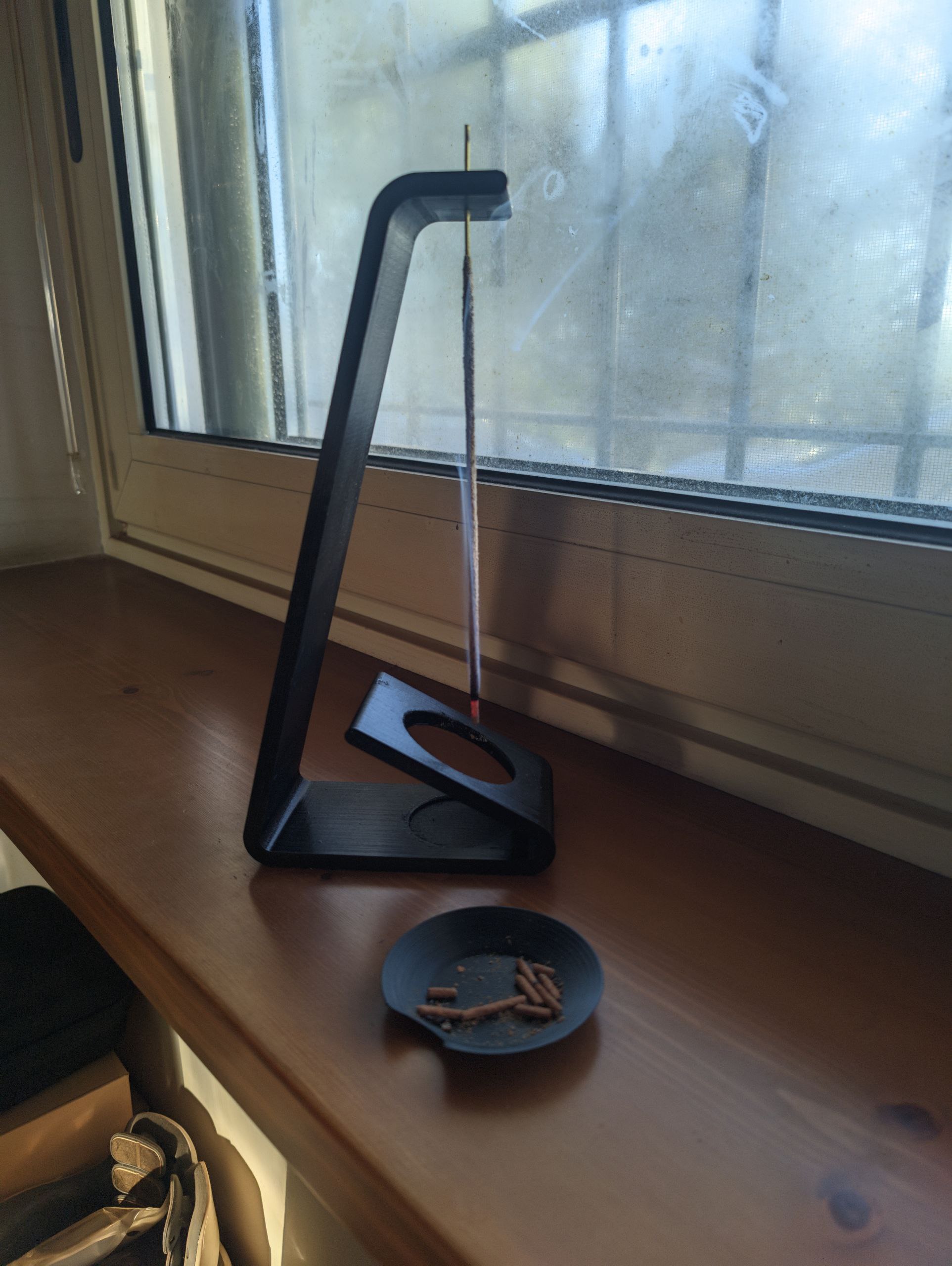 Modern vertical incens holder with tray - NEW DESIGN