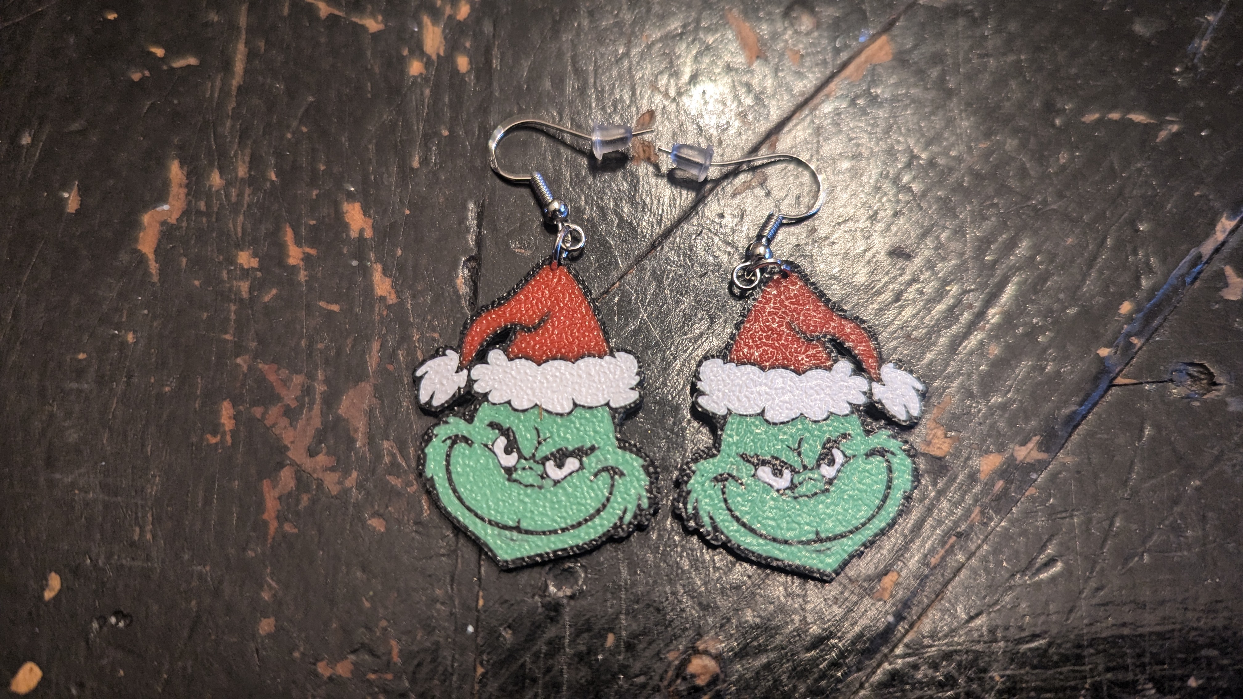 Grinch Earrings 3MF Individual Bodies