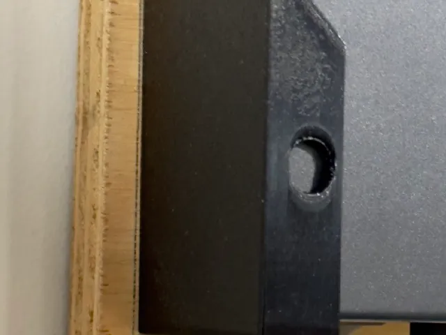 Reolink NVR Recorder Wallmount with screw hole
