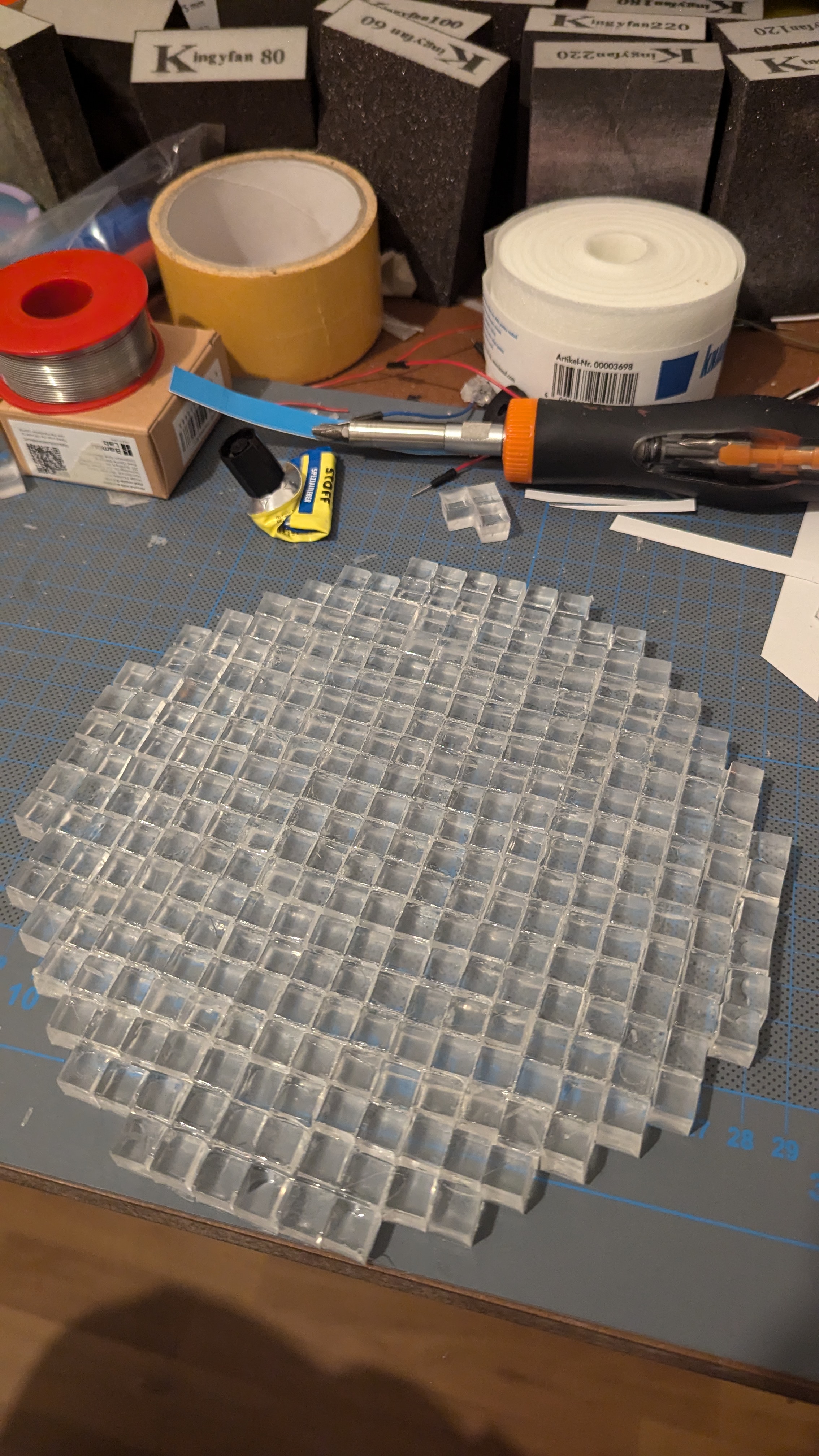 Miniatura 3 do modelo 3D Glass Brick Clock