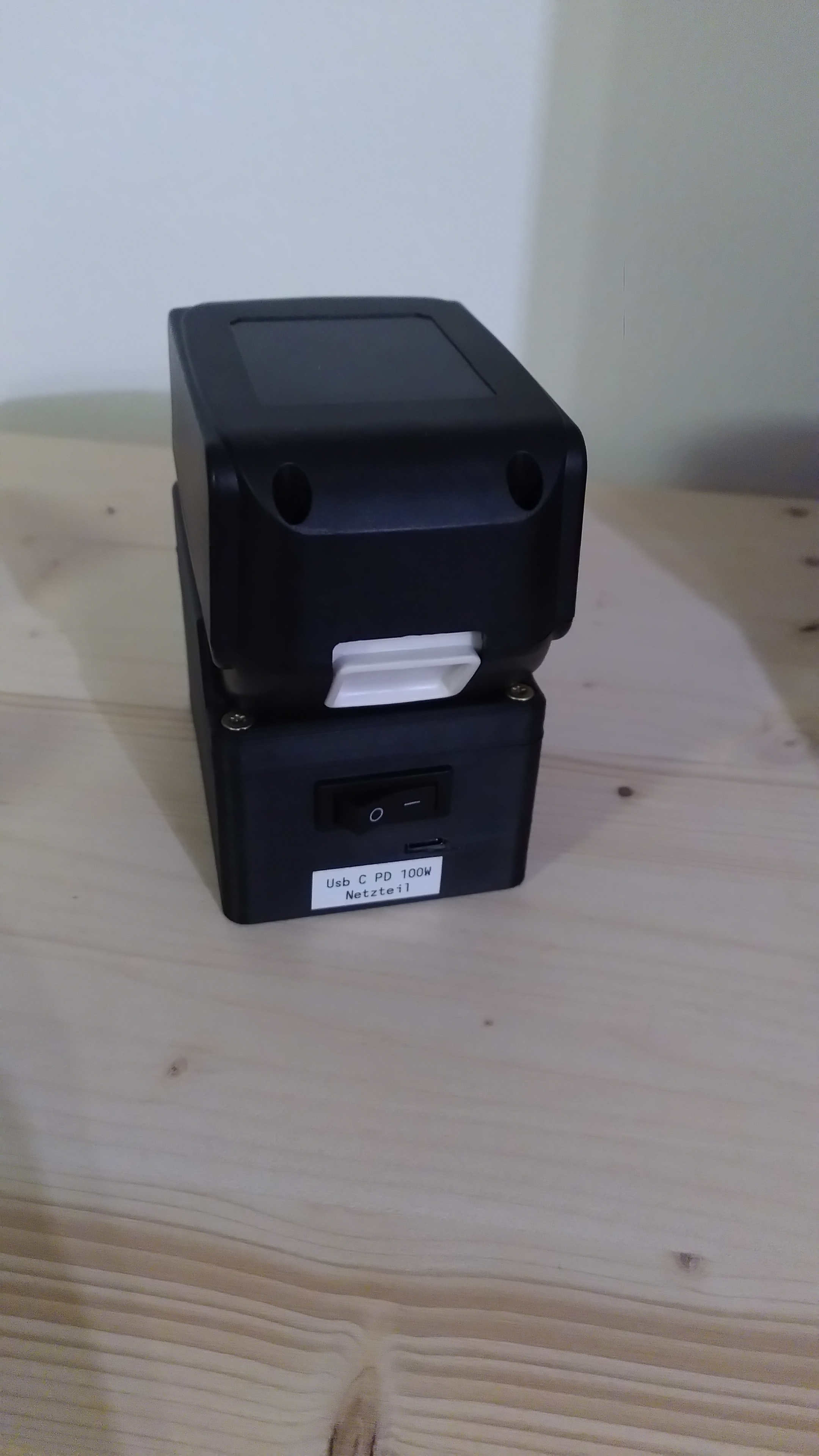 Makita 18V Akku USB-C 100W 2000 Adapter