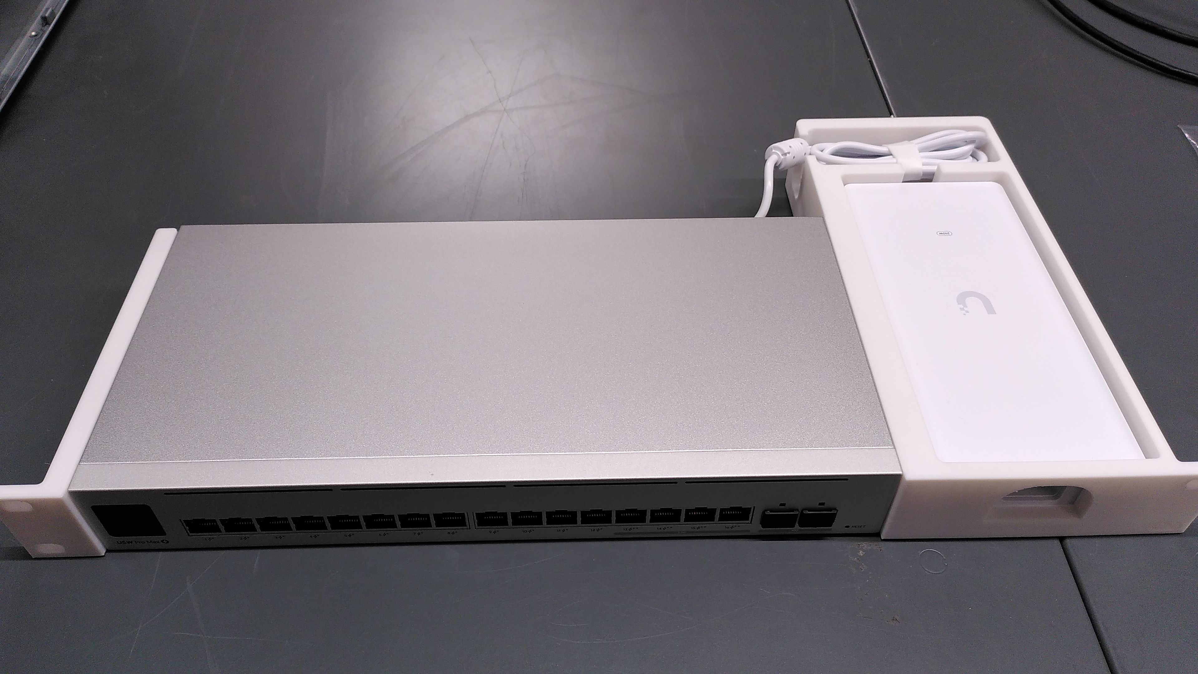 Rackmount Unifi Pro Max 16 and POE