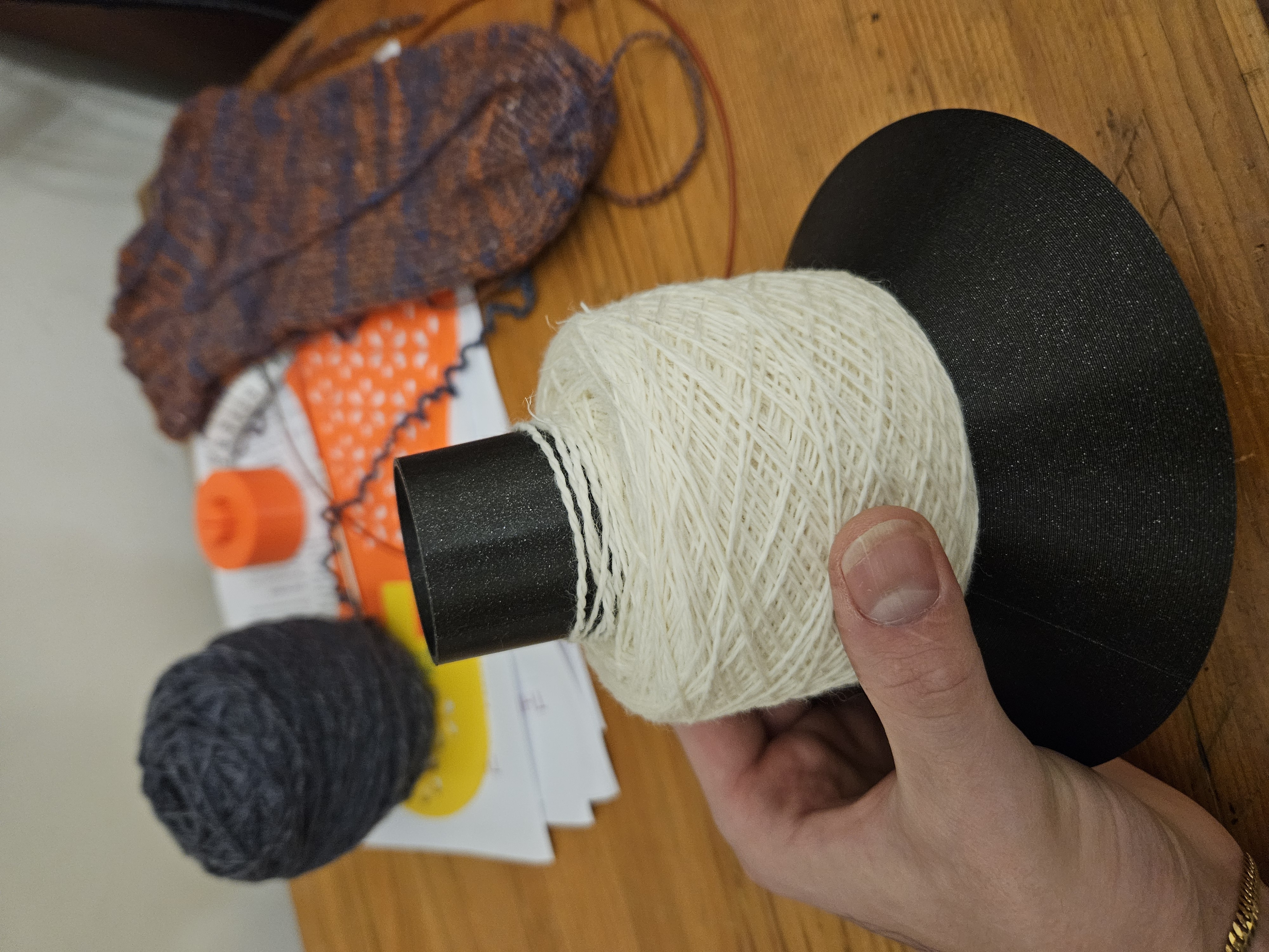 Ball winder cone