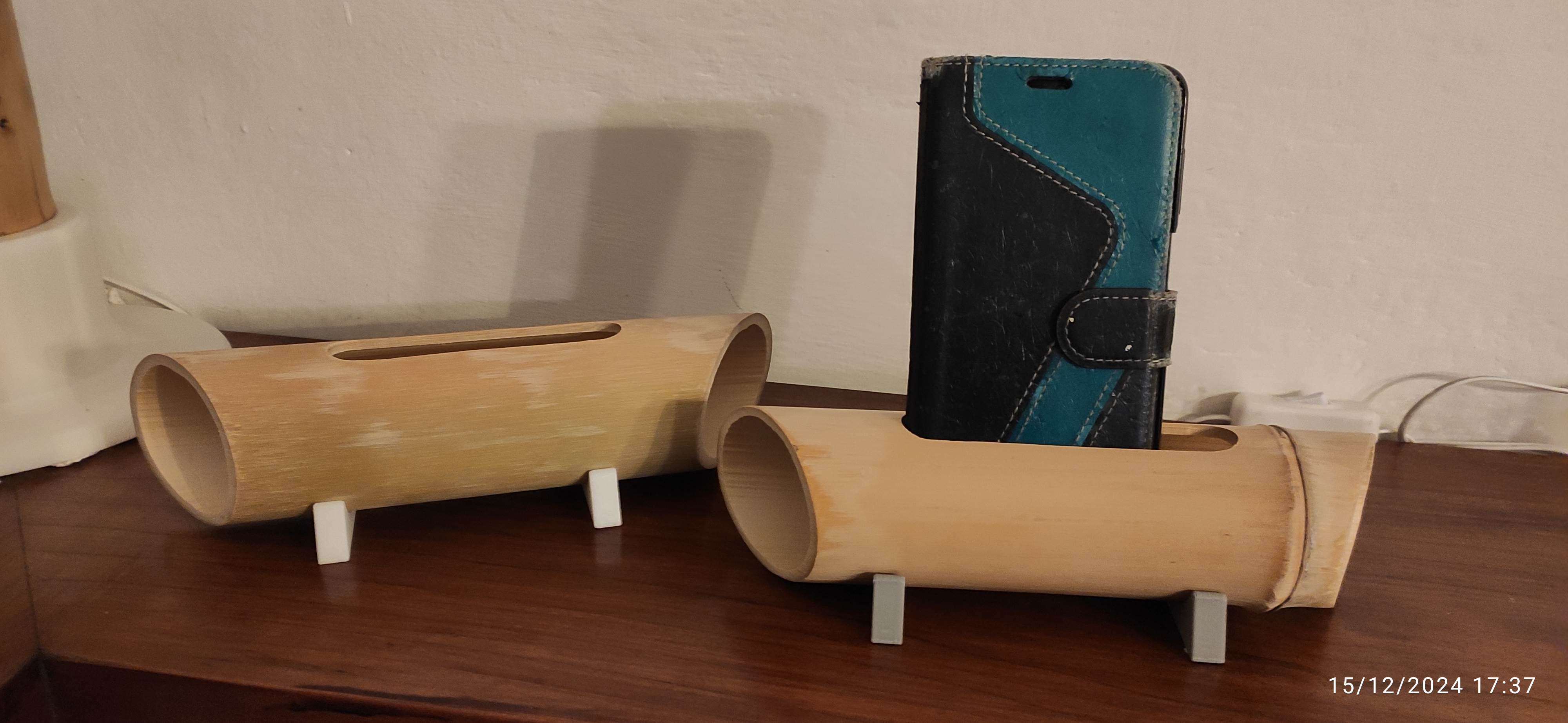 Piedini per diffusore portacellulare di bamboo