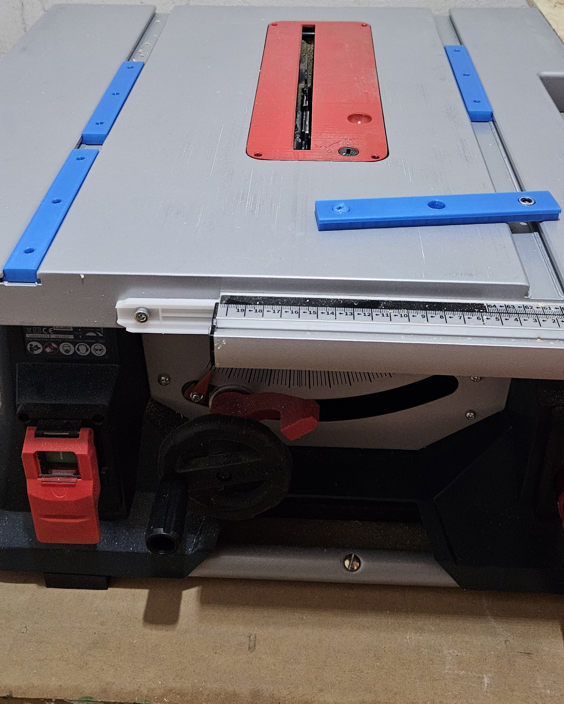 Schiene für die Bosch GTS 635-216