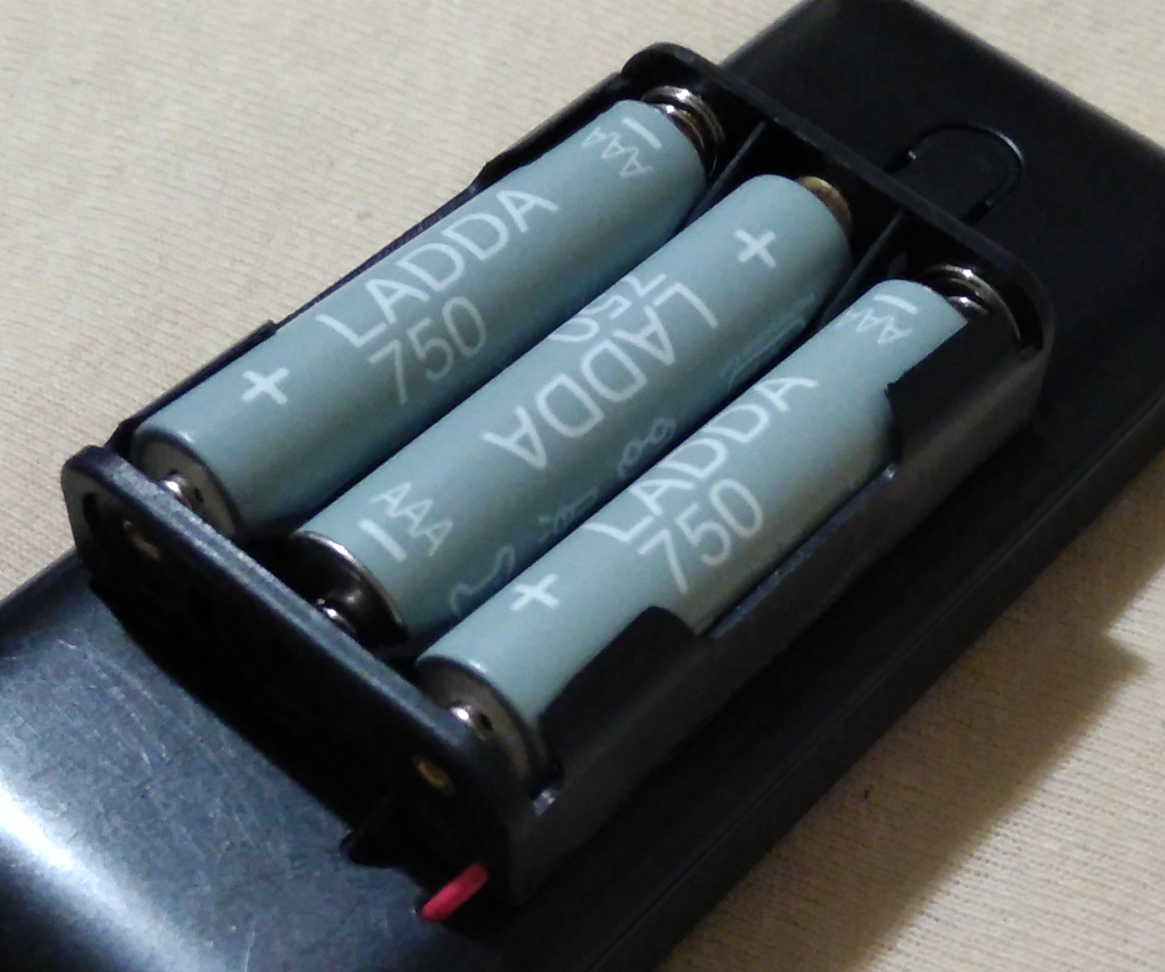 Cover for 3*AAA battery holder by Maciej | Download free STL model ...