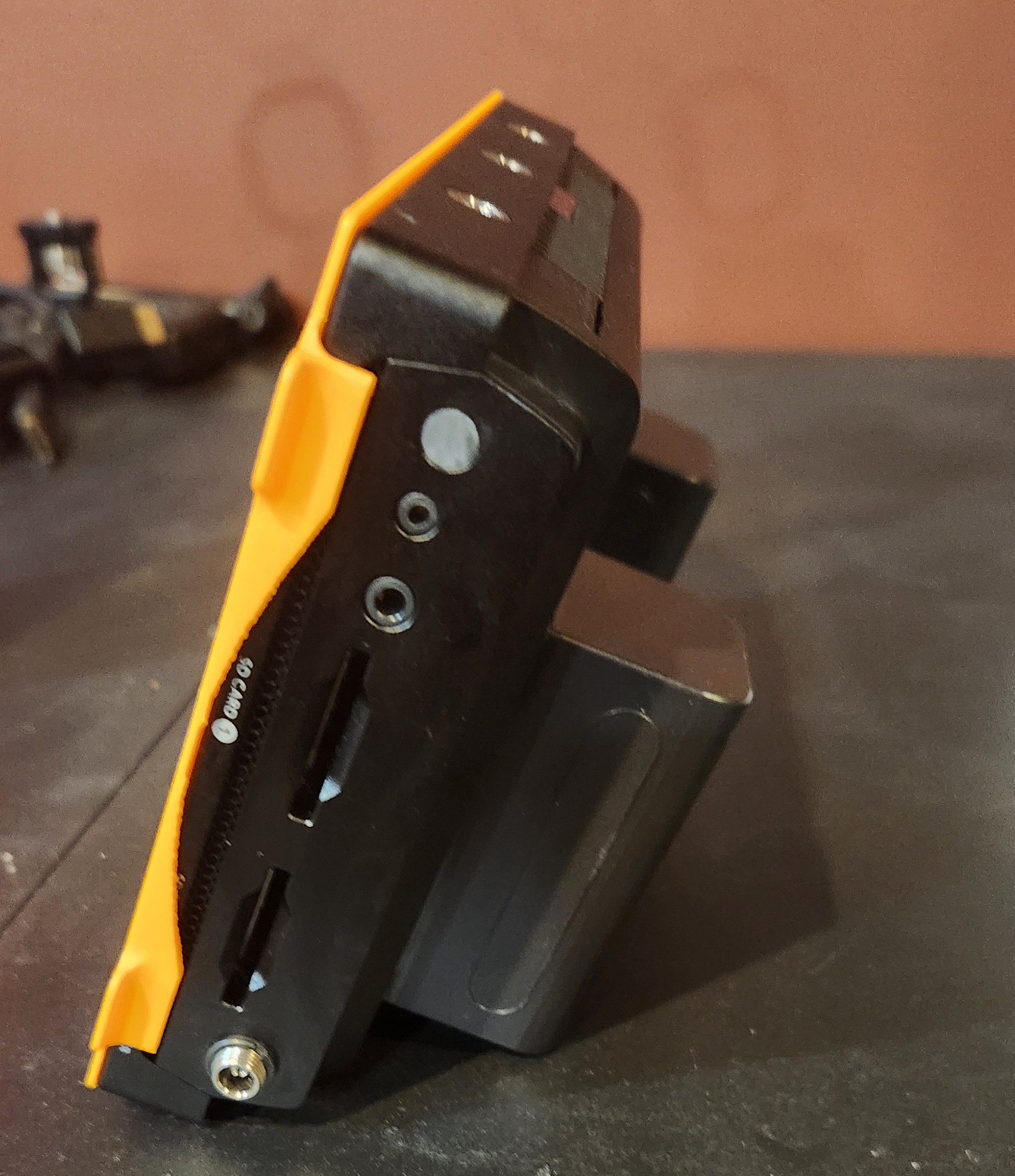 Blackmagic Design 12g Video Assist 7" Cover