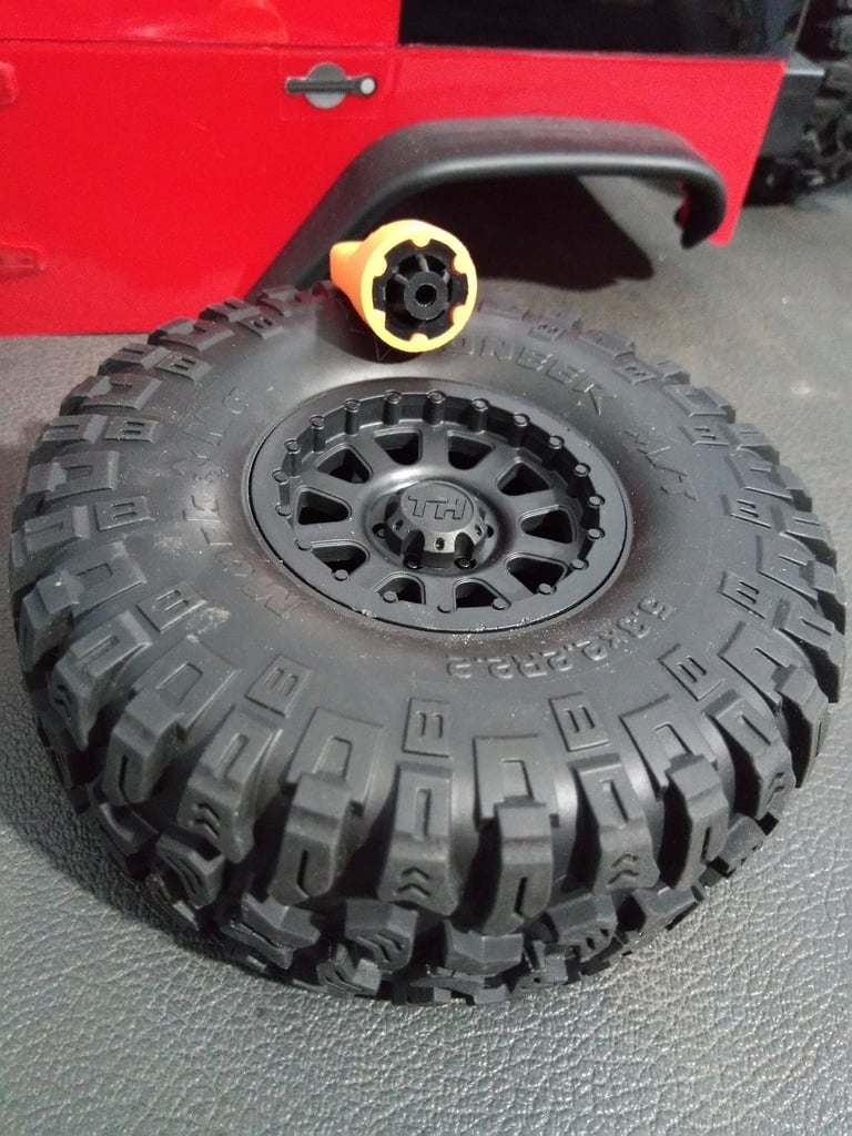 Wheel centre cap socket for Traction Hobby Cragsman 1/8 scale crawler
